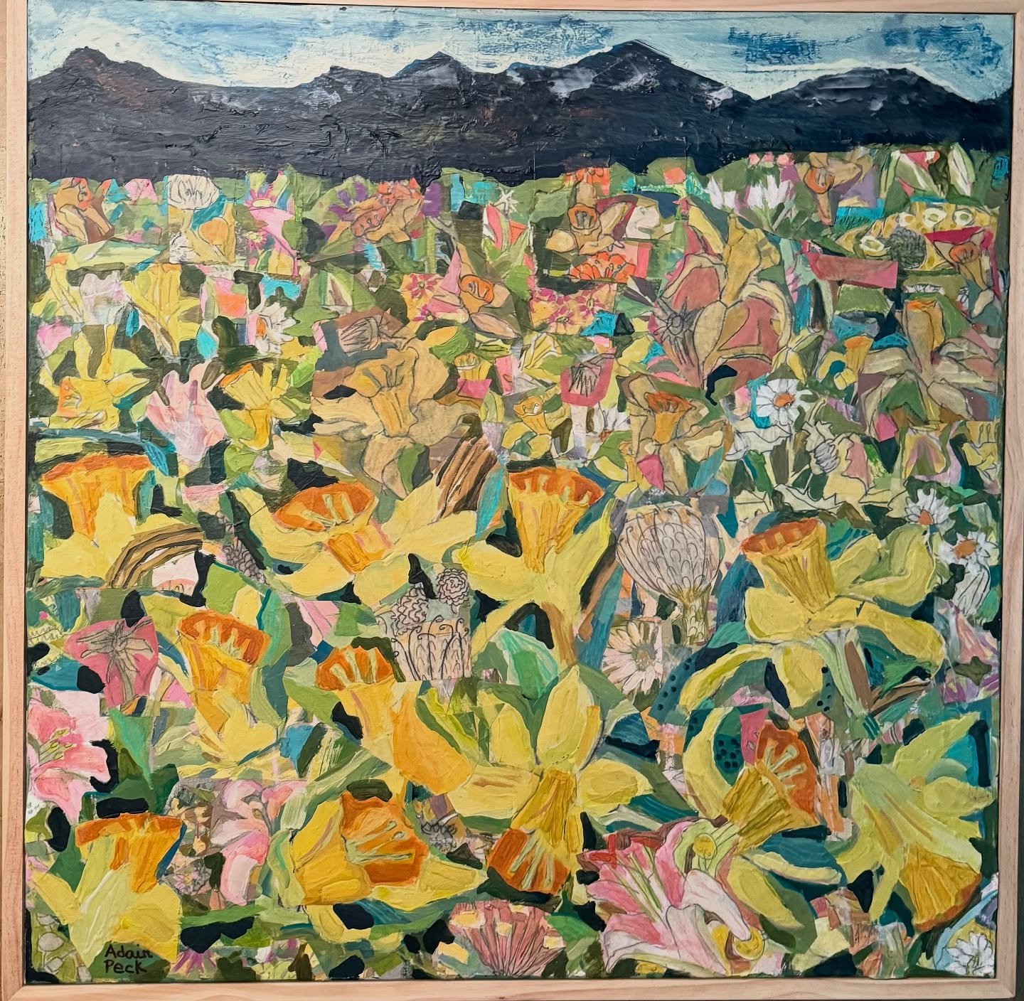 Hyalite Foothills~
This painting sold but it&rsquo;s available in a museum quality print in 3 different sizes. Go to the link in my bio to shop prints.🧡 

#artprintsonline #artprints #artprintsforsale #montanaartist #daffodil #flowerpaintings #bozem