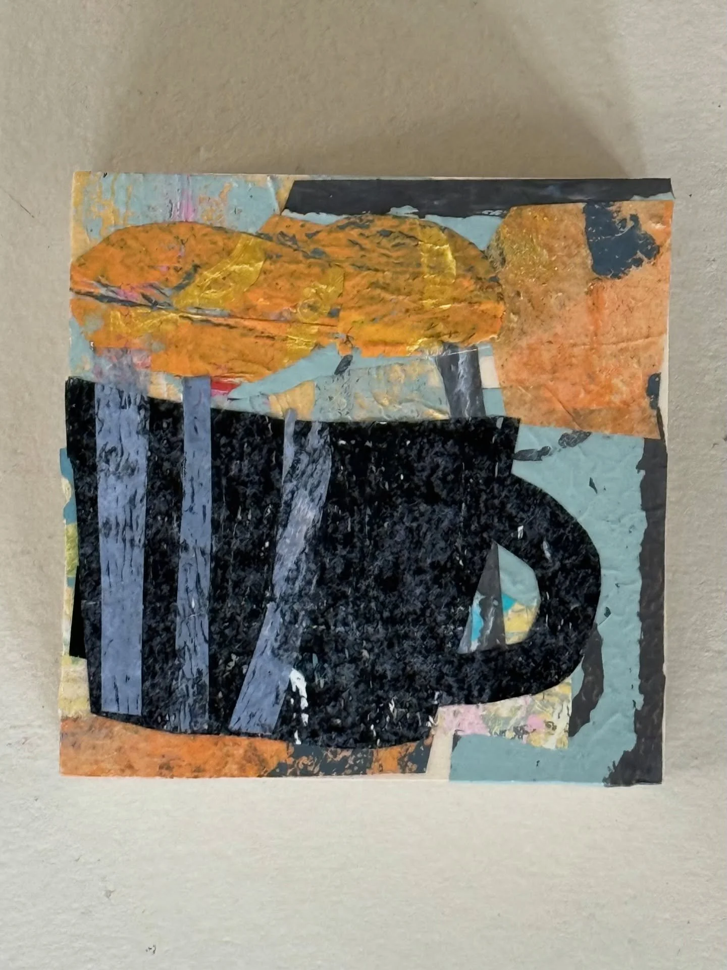 Poppies in a Cup
4&rdquo;x4&rdquo;
acrylic collage on cradled wood panel. This mini collage was inspired by a pile of discarded scraps left over from a larger painting. 🧡
#poppies #tinypaintings #collage