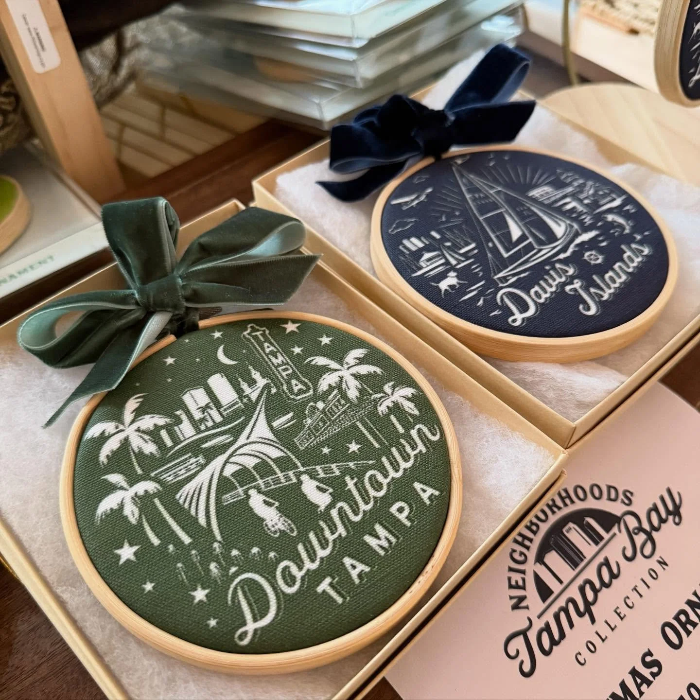 Gifts that represent the city in your heart! ❤️

#ilovetampabay #ilovetampa #tampasdowntown #davisislands #twelvedaysofchristmas #citylove #illustration #artistsofinstagram