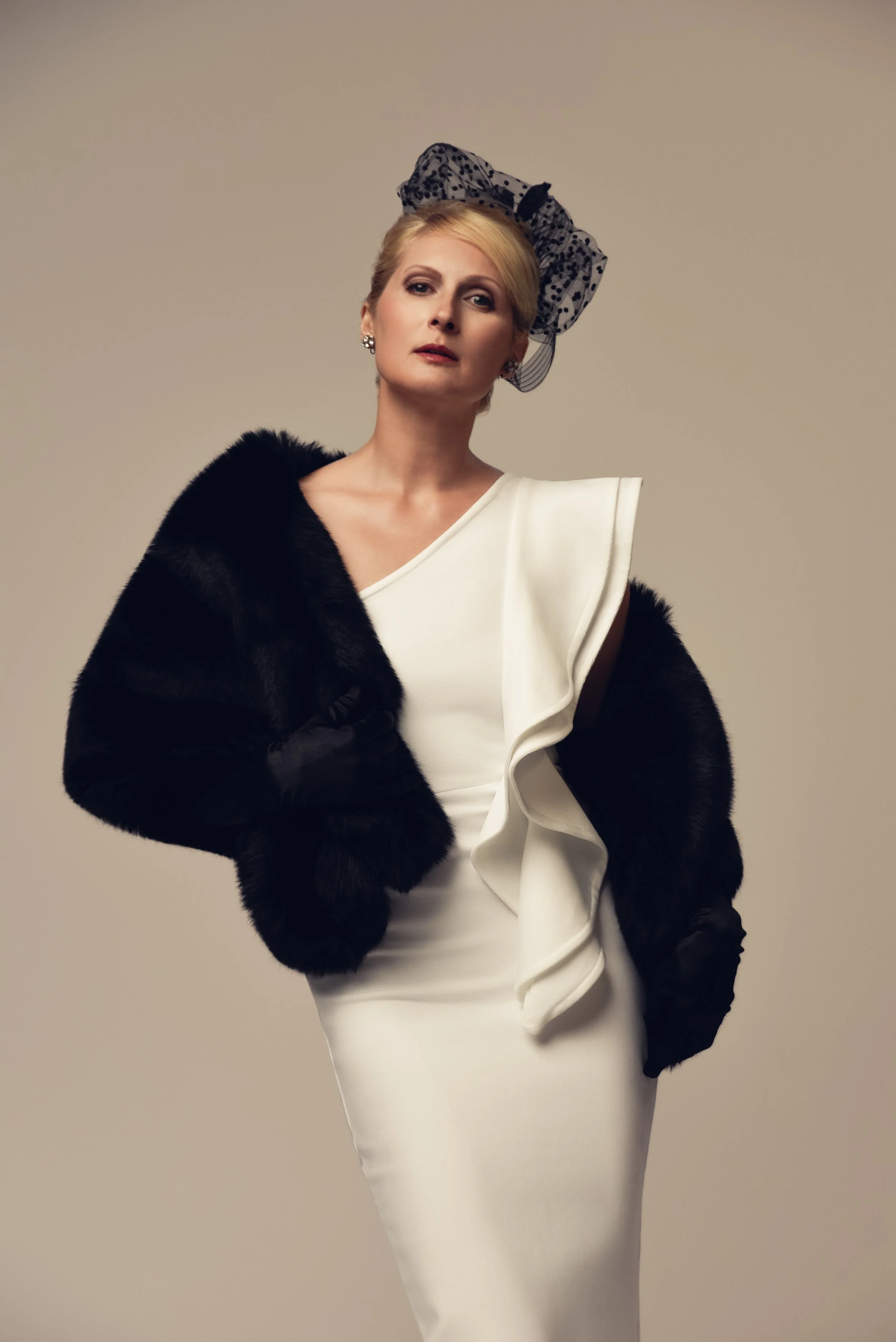 Kristel Elling, Kristel Elling actor, Estonian actor in Hollywood, Estonian actor in Los Angeles, Hollywood, Hollywood glamour, acting coach, self-tape coach, acting class, movies, films, Hollywood 50s, Hollywood 40s, white dress