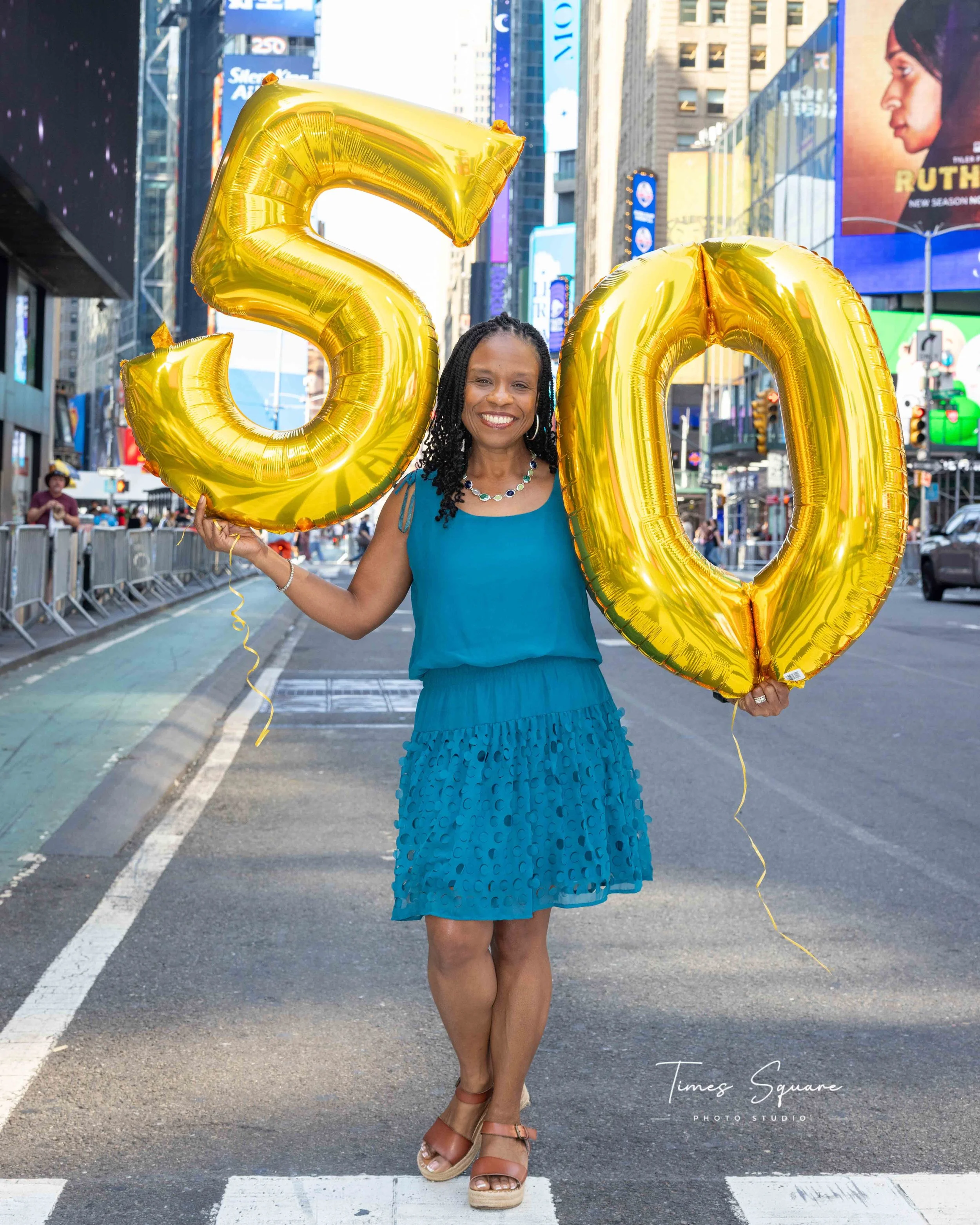 Times Square Photo Studio 9463-5.jpg