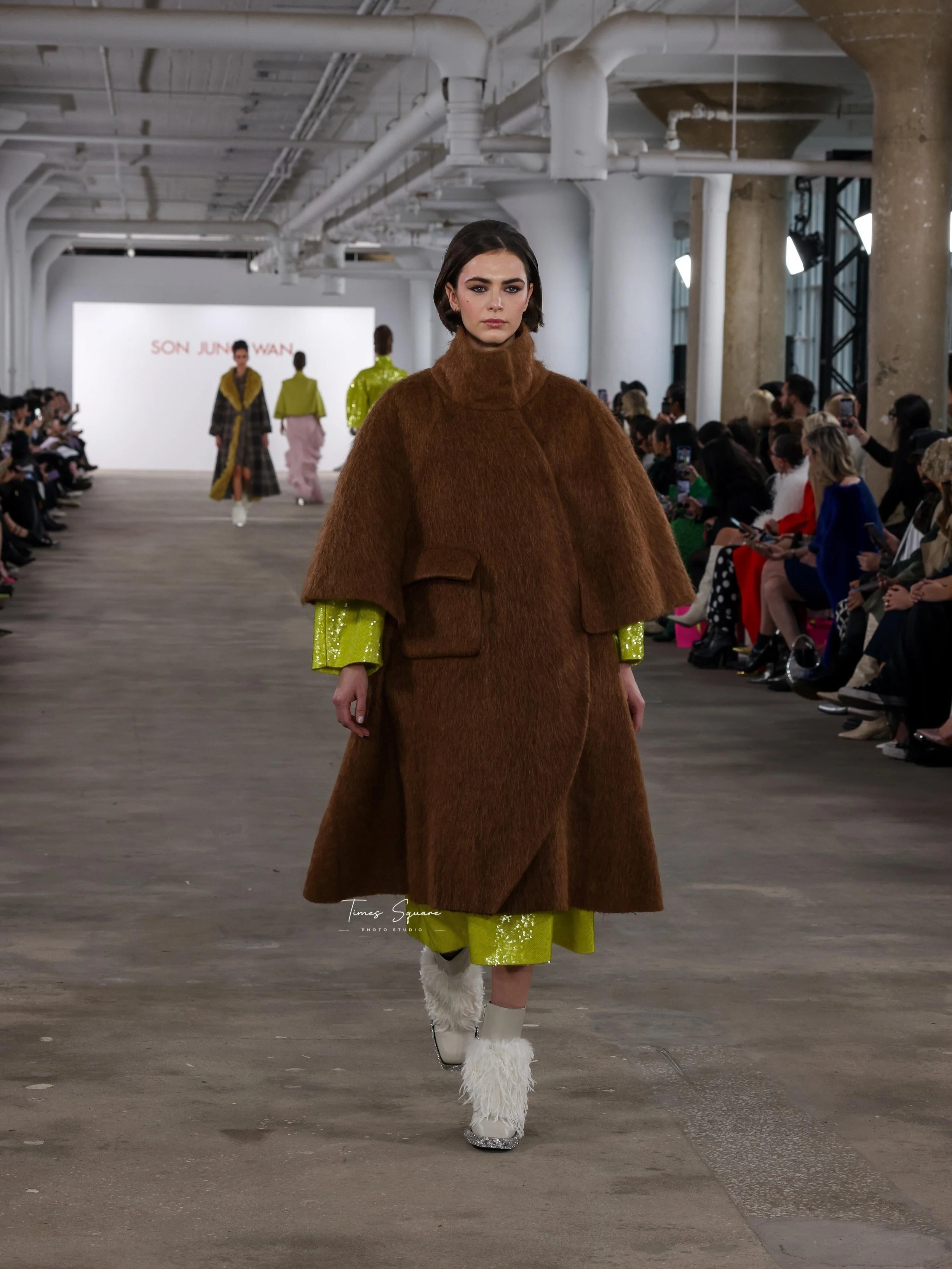 Times Square Photo Studio 7773-7.jpg