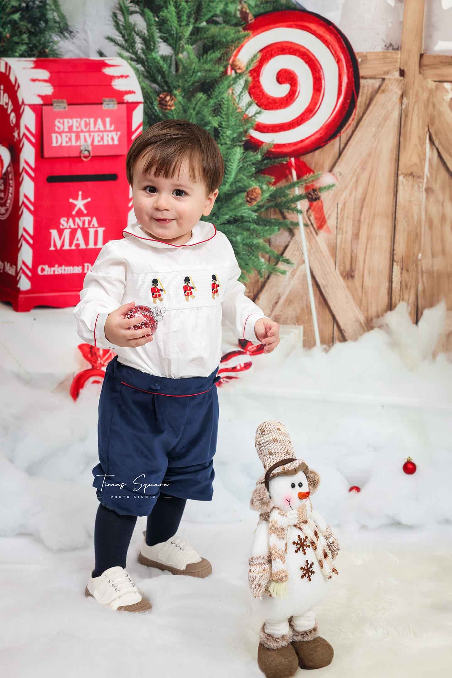 Christmas Studio photoshoot in New York City with Times Square Photo Studio
