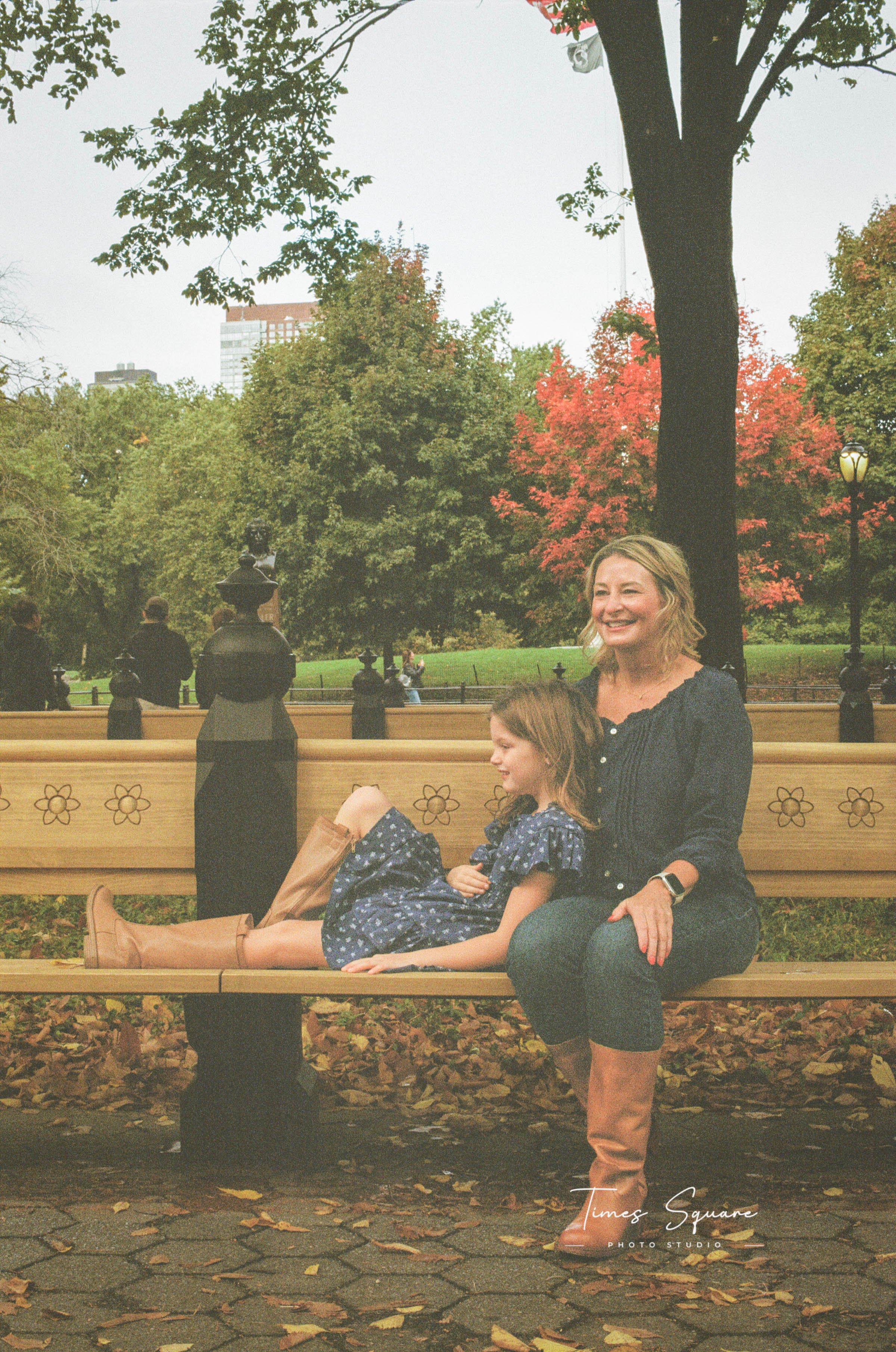 Central Park Fall Photoshoot Film 35mm Times Square Photo Studio-4.jpg