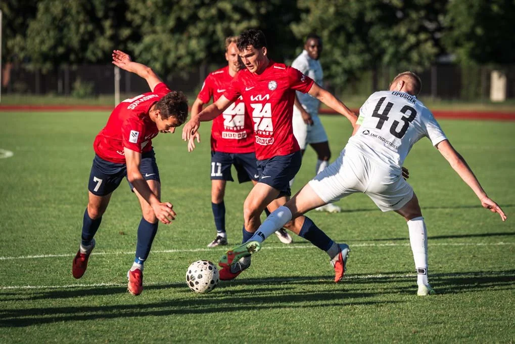 "FS Jelgava" sparīgā cīņā mājās piekāpjas "FC RFS"
