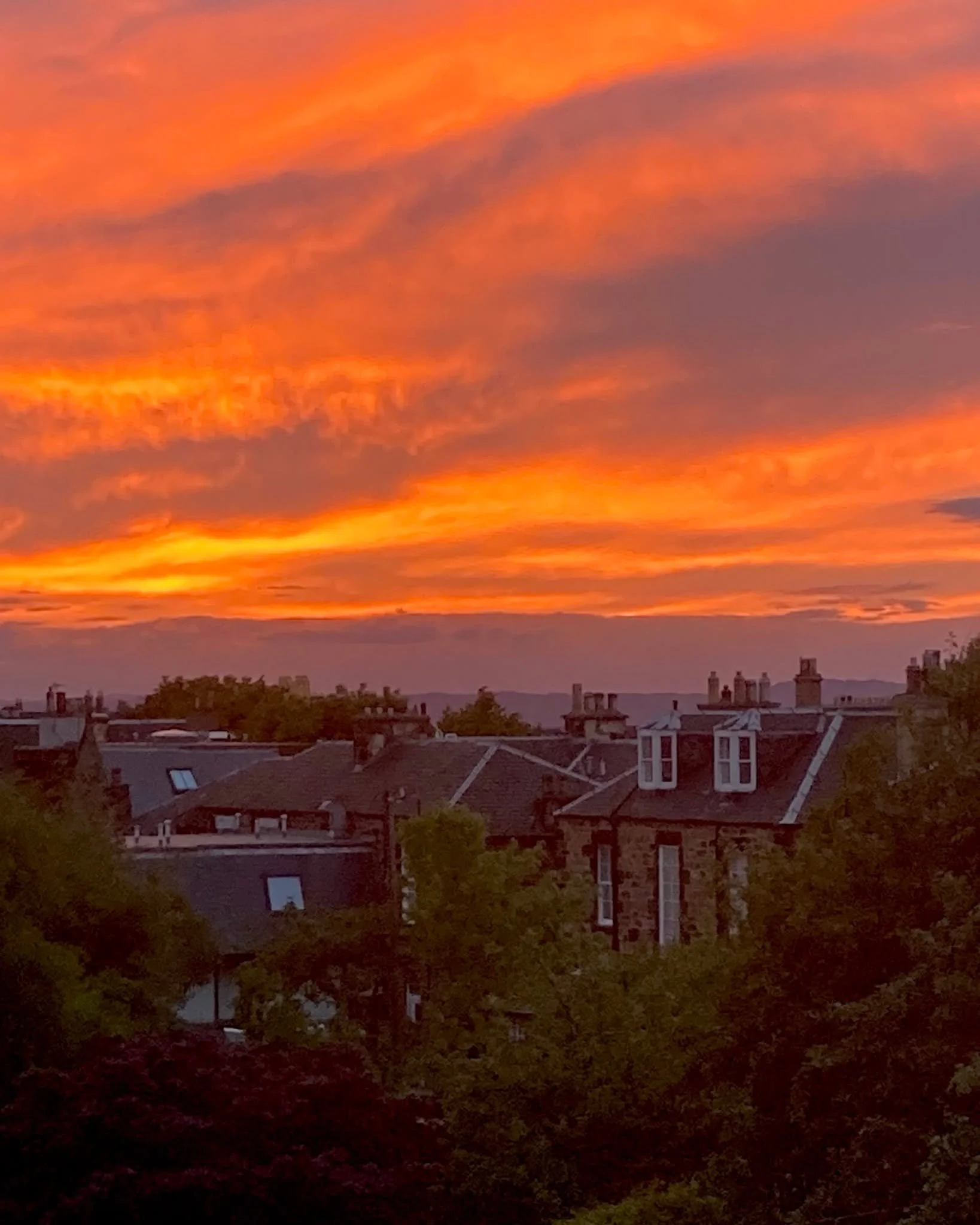 Excellent week in Edinburgh for @edchildrensfest. We caught seven shows, performed two pop-up shows of The Bookbinder, caught up with old mates and colleagues, and met with a bunch of presenters. Great programme, good vibes. Congrats to Noel, @anadje