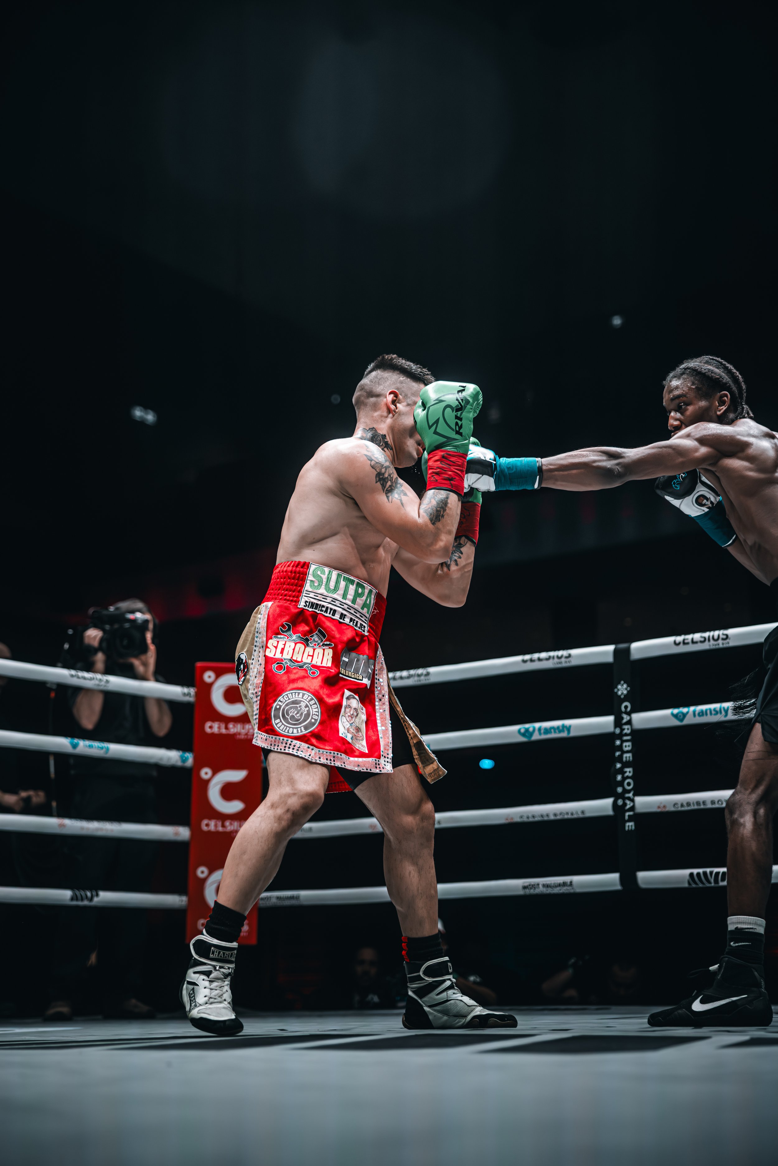 Bray vs Santillan SM-244.jpg