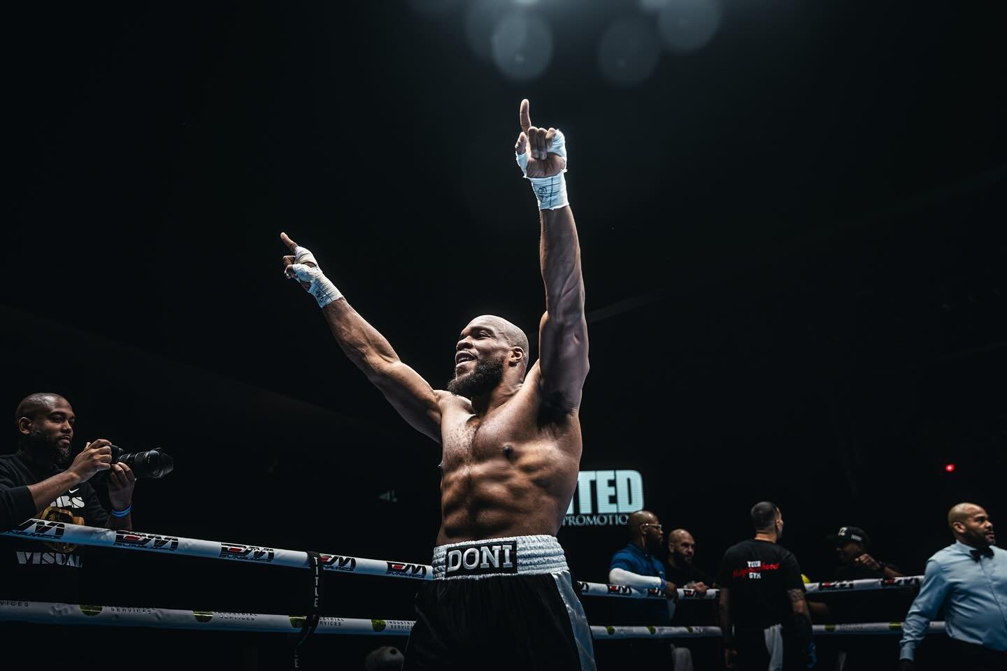 United Promotions December 12, 2024 @greatcanadiantoronto 

🥊  @doniforemanofficial @brampton_boxing 
Promoter @unitedpromotions @tylerbuxton
📸 @reeldemons @byschofield
#reeldemons #actionsportsphotography #boxingphotography #boxing #ringsidephotog