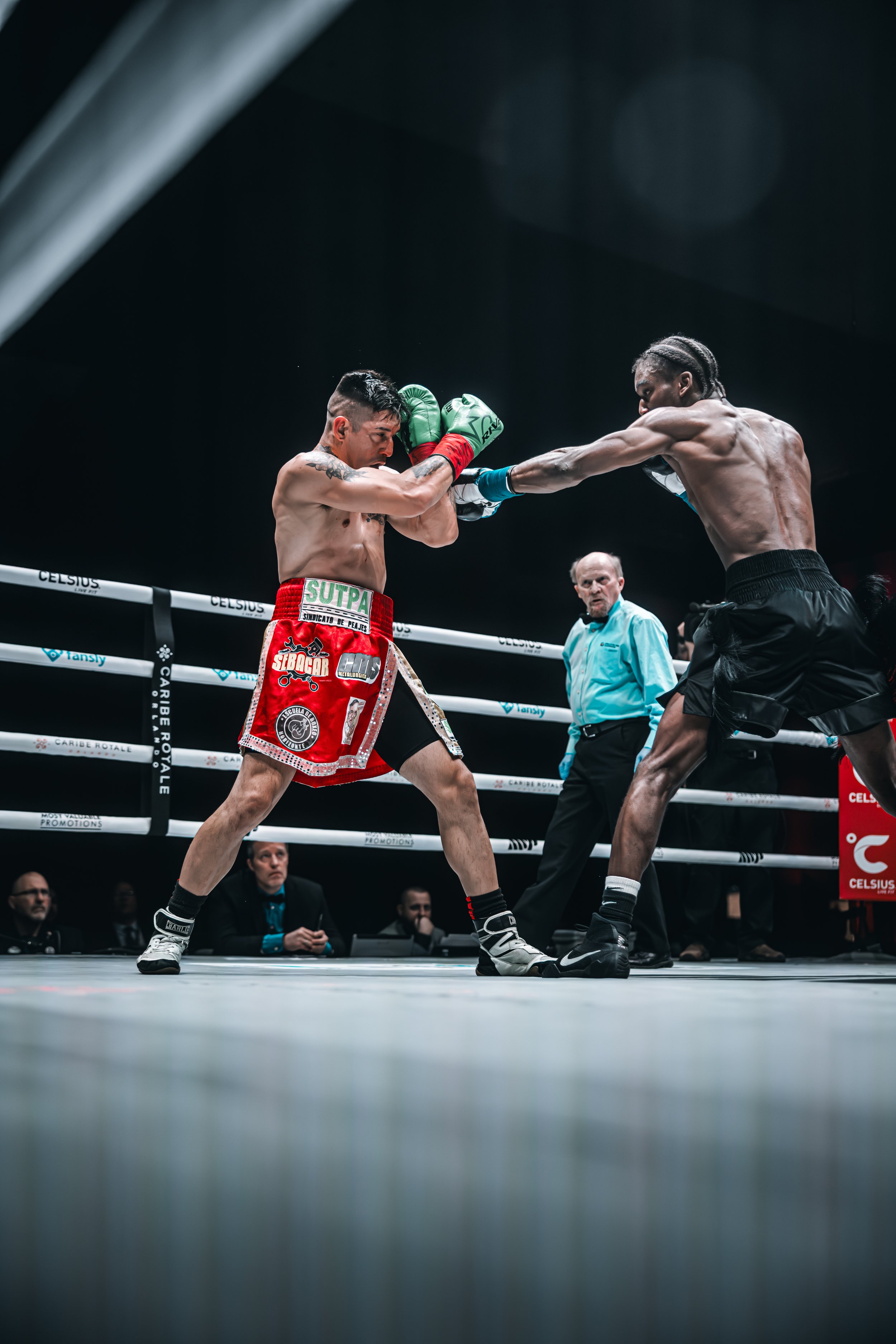 Bray vs Santillan SM-143.jpg