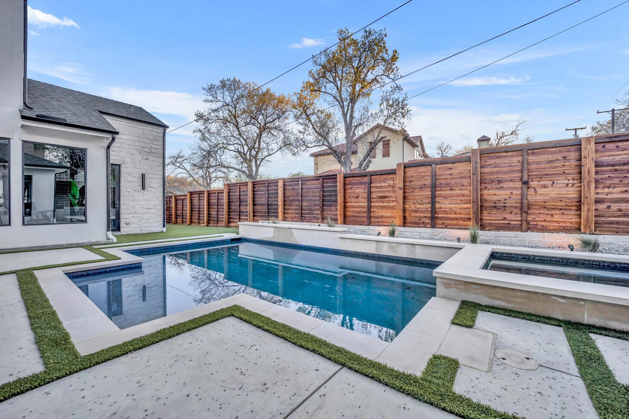 136_6053 lake cir dr-2.jpg