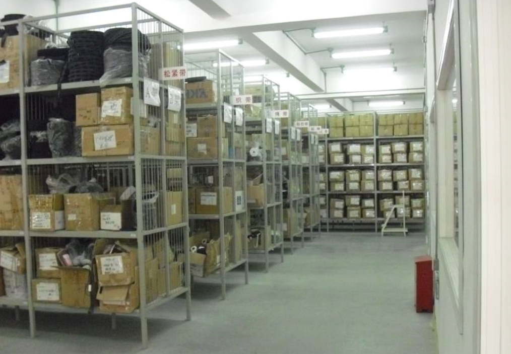 accessories warehouse_Edit 2.PNG