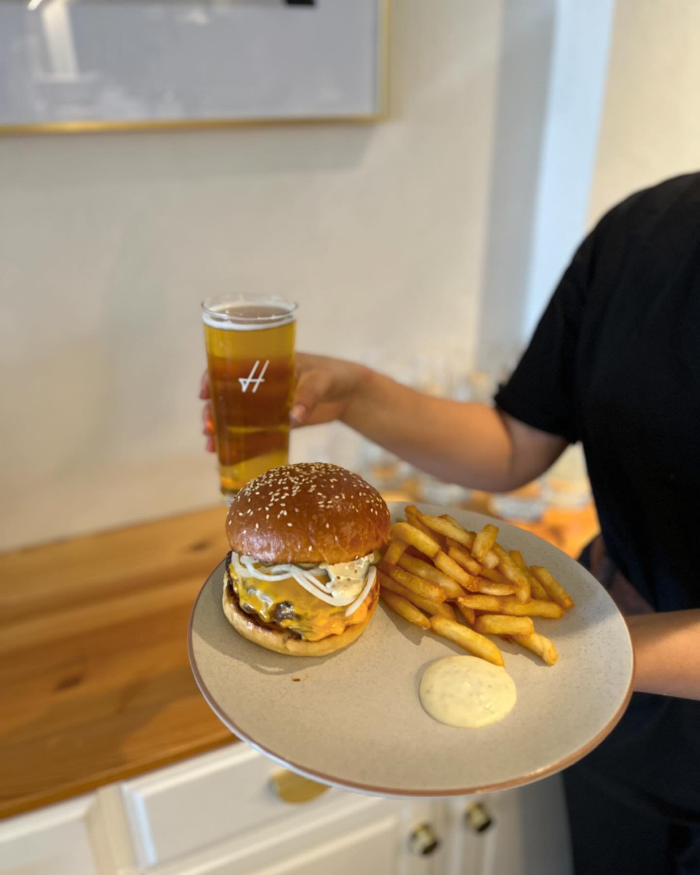 Friday Lunch Special has landed!!! 

Henry M&rsquo;s Double Cheeseburger 🍔🍔🍔🍔
Aioli, tomato sauce, pickles, white onions served with chips and H Label Wine or Lager for $26!

Best be quick before they are gone 😉.