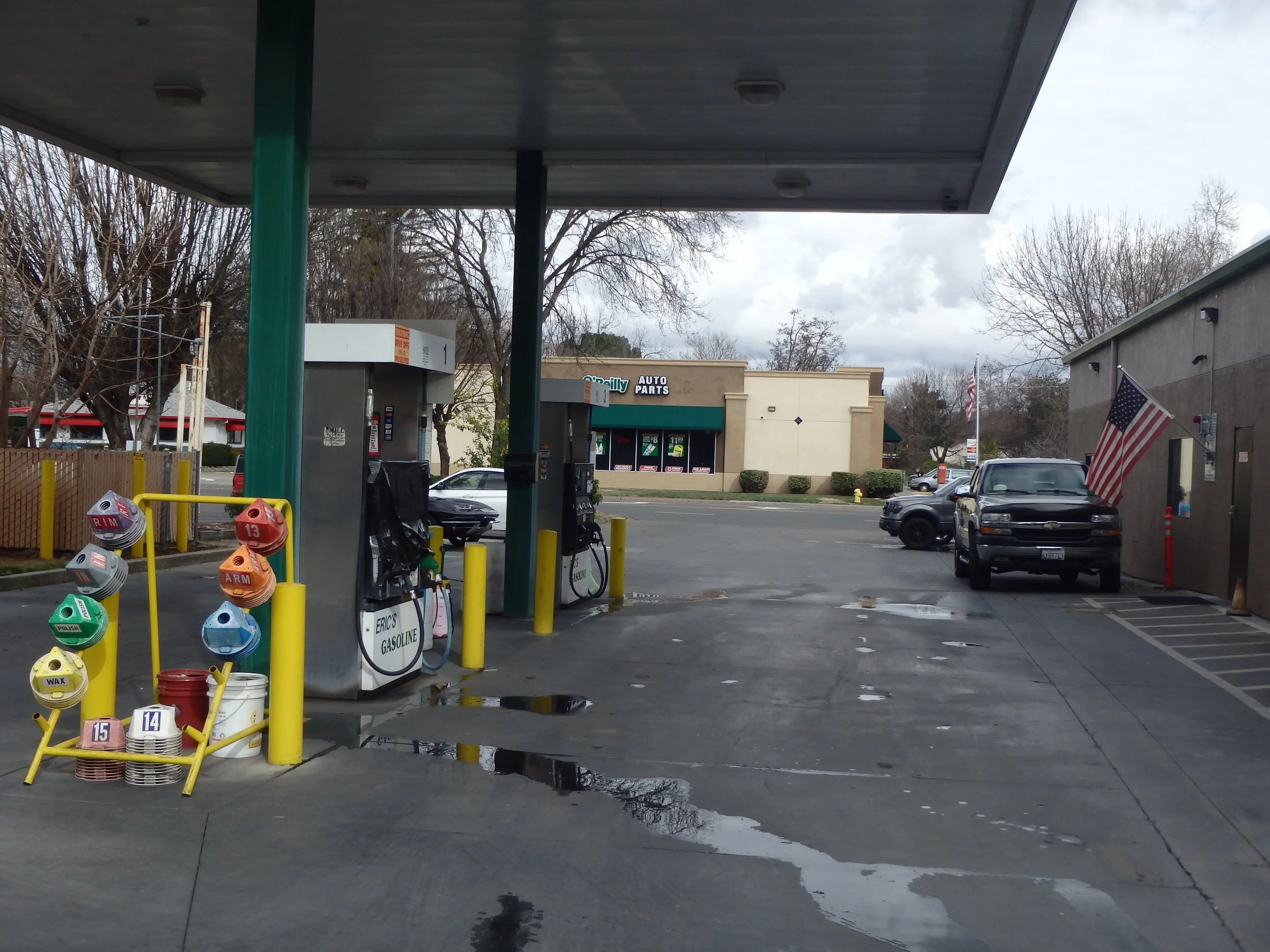 servicestation-california.jfif