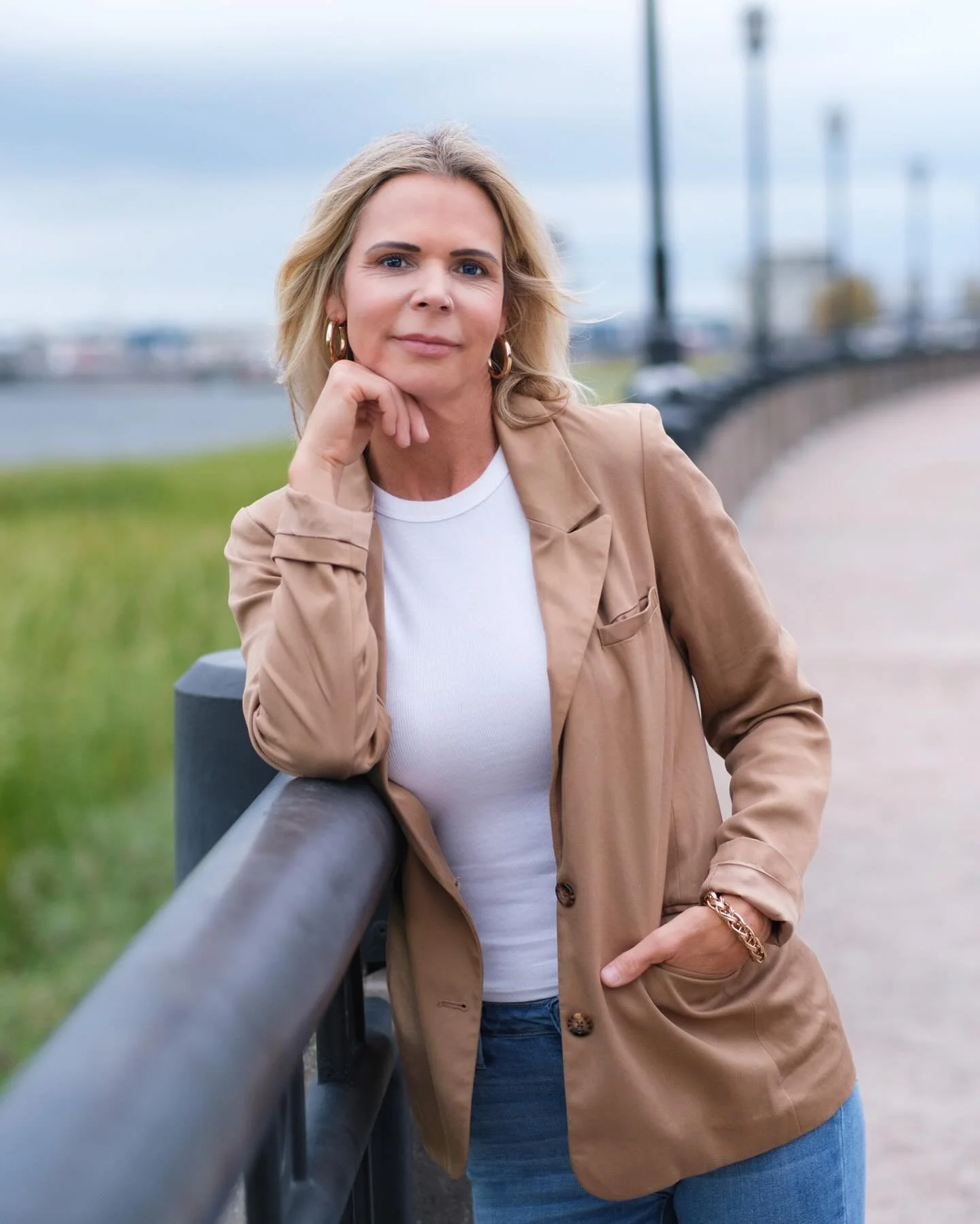 Working with @kathiecoaches last week for her Life Coaching biz was just how I like all of my photo sessions to go! It&rsquo;s all about enjoying the process of creating images and having fun. I enjoy capturing not just poses but those in-between can