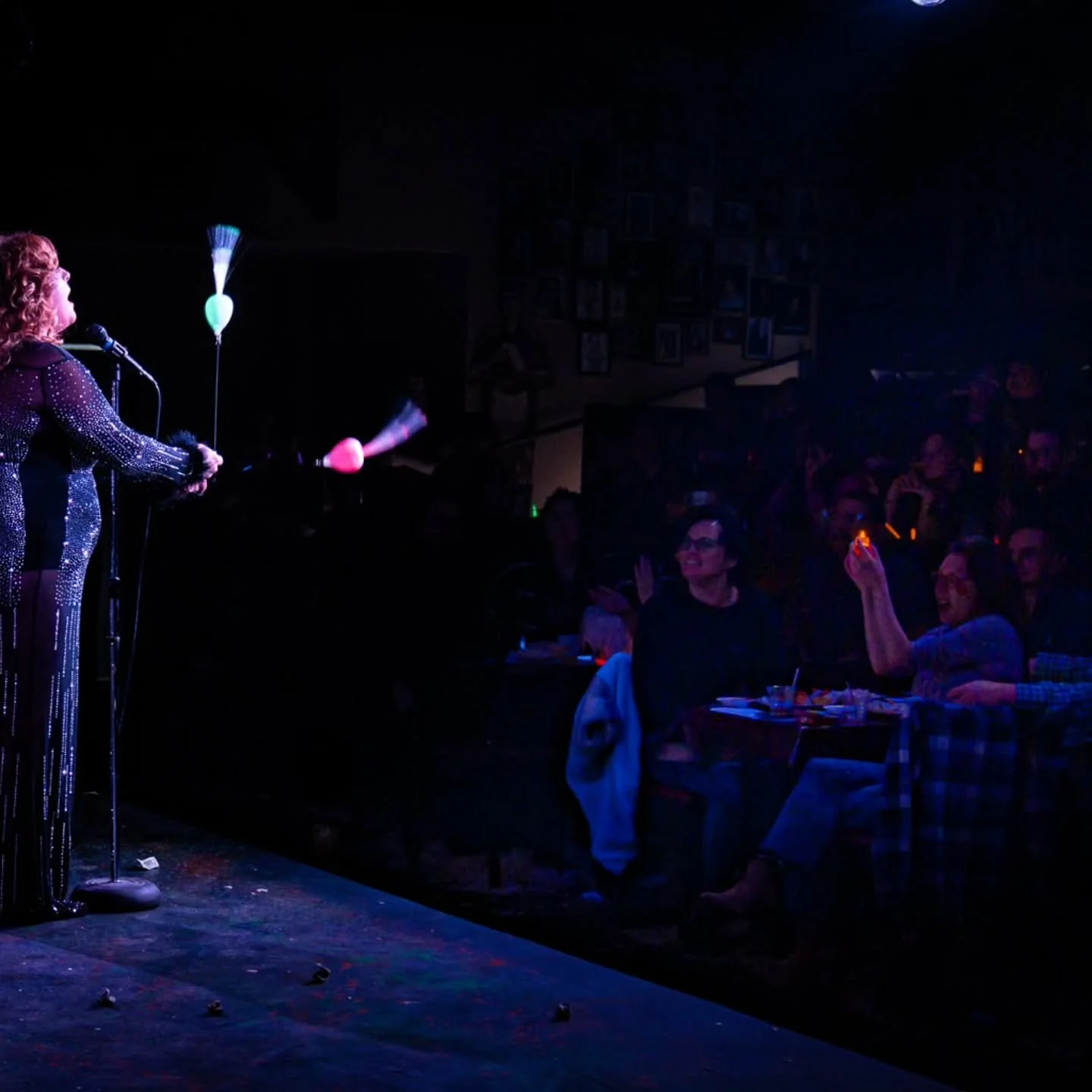 Not a bad seat in the house! 🍿 If you've been to Pocket Sandwich Theatre, you'll already love the stadium style booth and counter seating that ensures there's no bad seat in the house! 

On February 14th, catch the popcorn-throwing closing performan