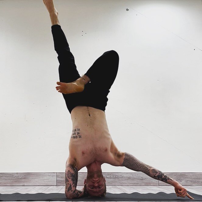 INVERSION WORKSHOP: Wanna work on inversions?! Catch me at @yogapublicwpg for a 5 week inversion workshop! Wednesday&rsquo;s at 530pm-630pm starting October 6th! (Oct 6-Nov 3). 🤸 Each week we will warm up with a general yoga practice, sprinkling in 