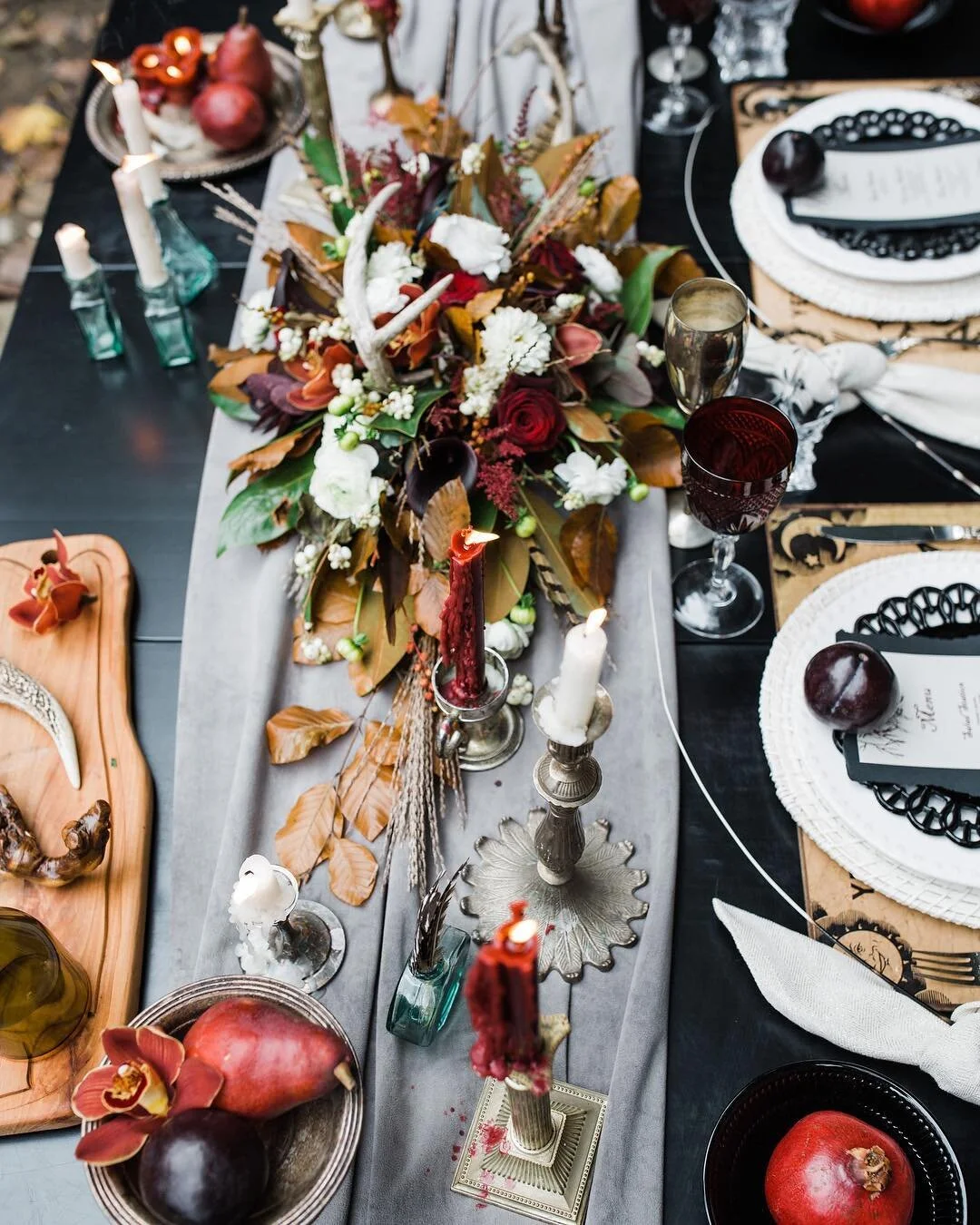 Yuppp I&rsquo;m spamming y&rsquo;all w/ some more 📸🤩🎃 be sure to check out the entire album featured on @weddingchicks yesterday!! Also shout out to @evensoddities &amp; @bluebandanarelics - my sources for all things dead + spooky in this shoot ☠️