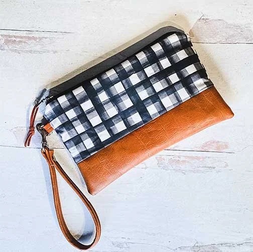 Watercolor plaid fabric print, by Crystal Walen | purse made by @stitchedchic