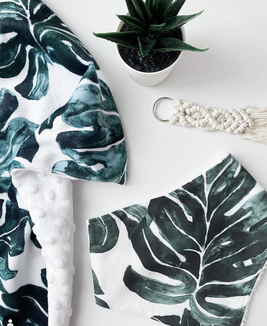 crystal w design print features