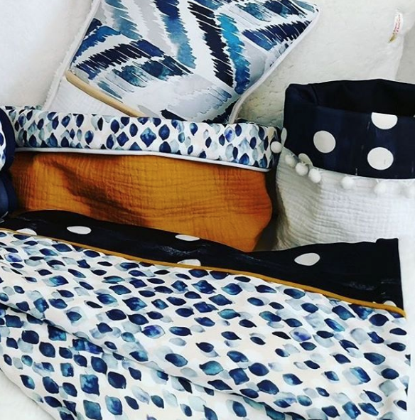 crystal w design print features