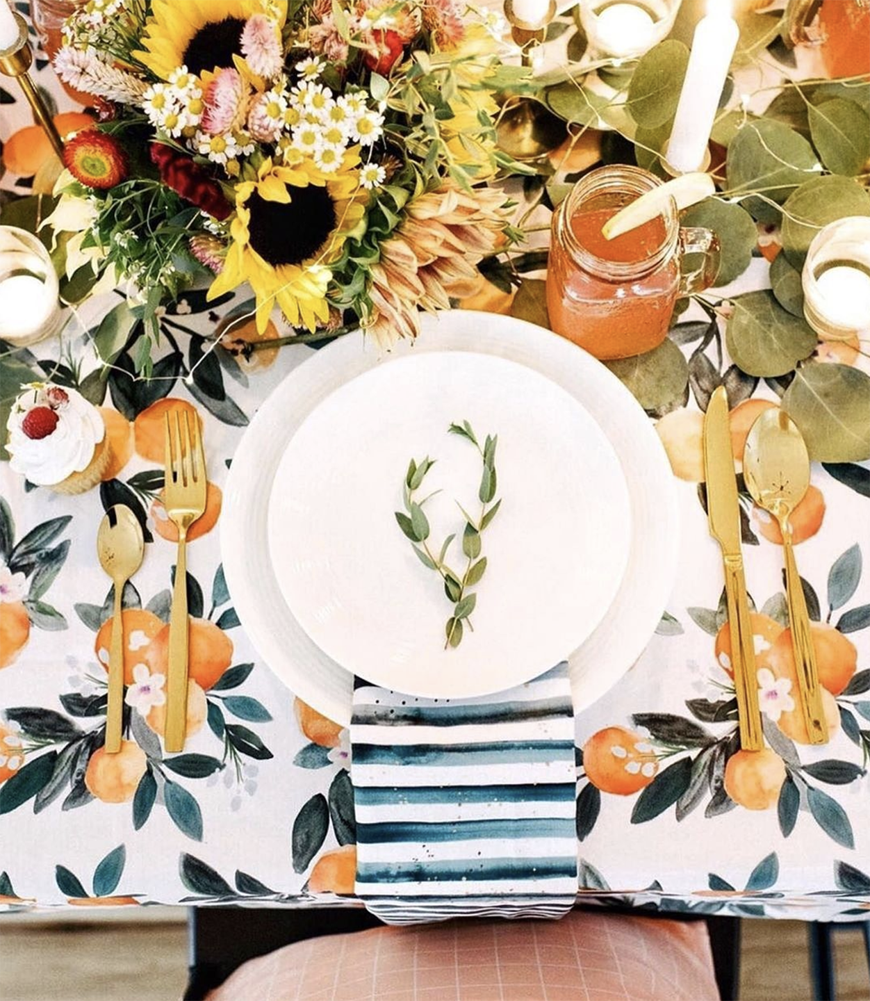 crystal w design print features