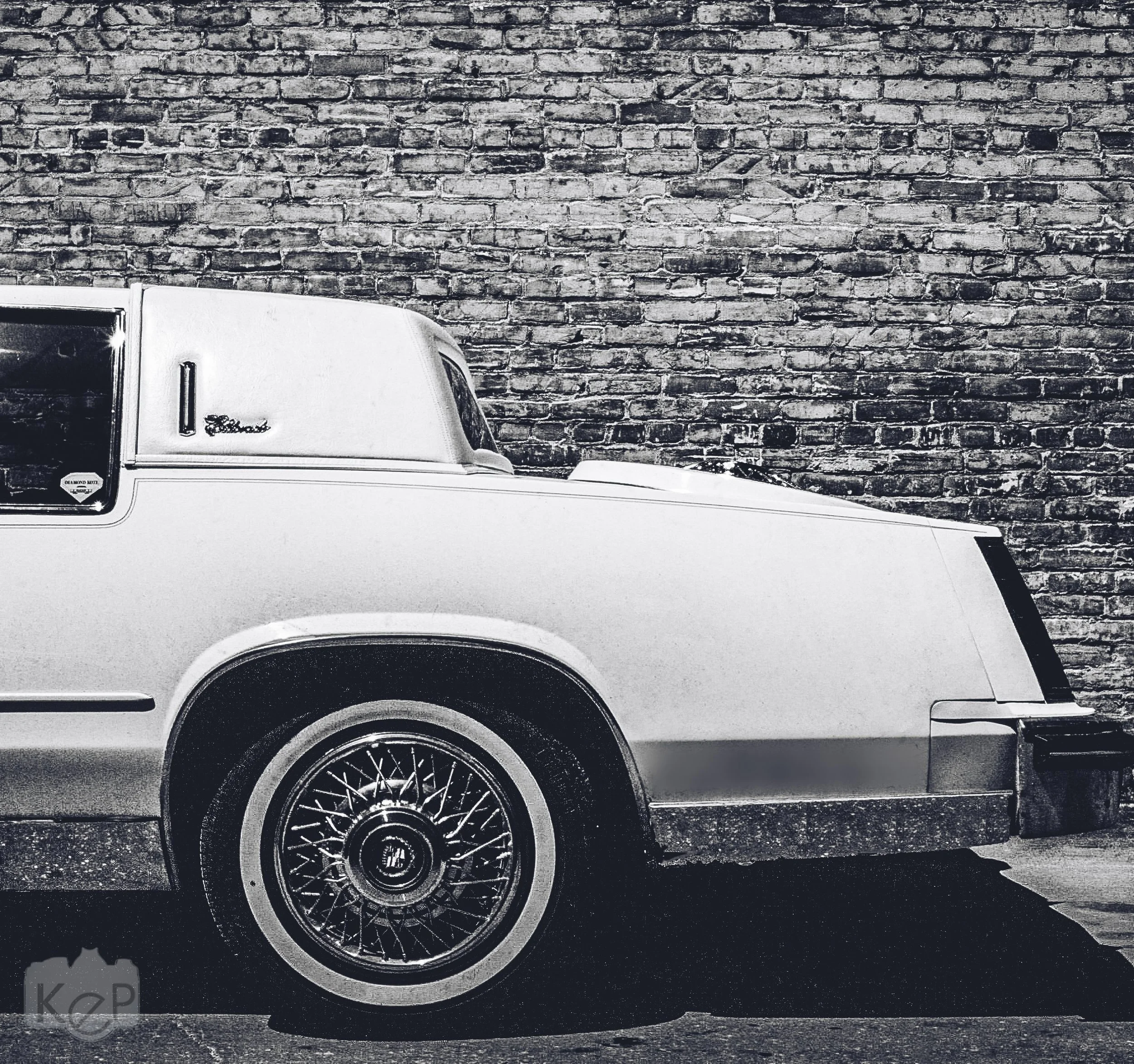 Monochrome Cadillac 2 - HC