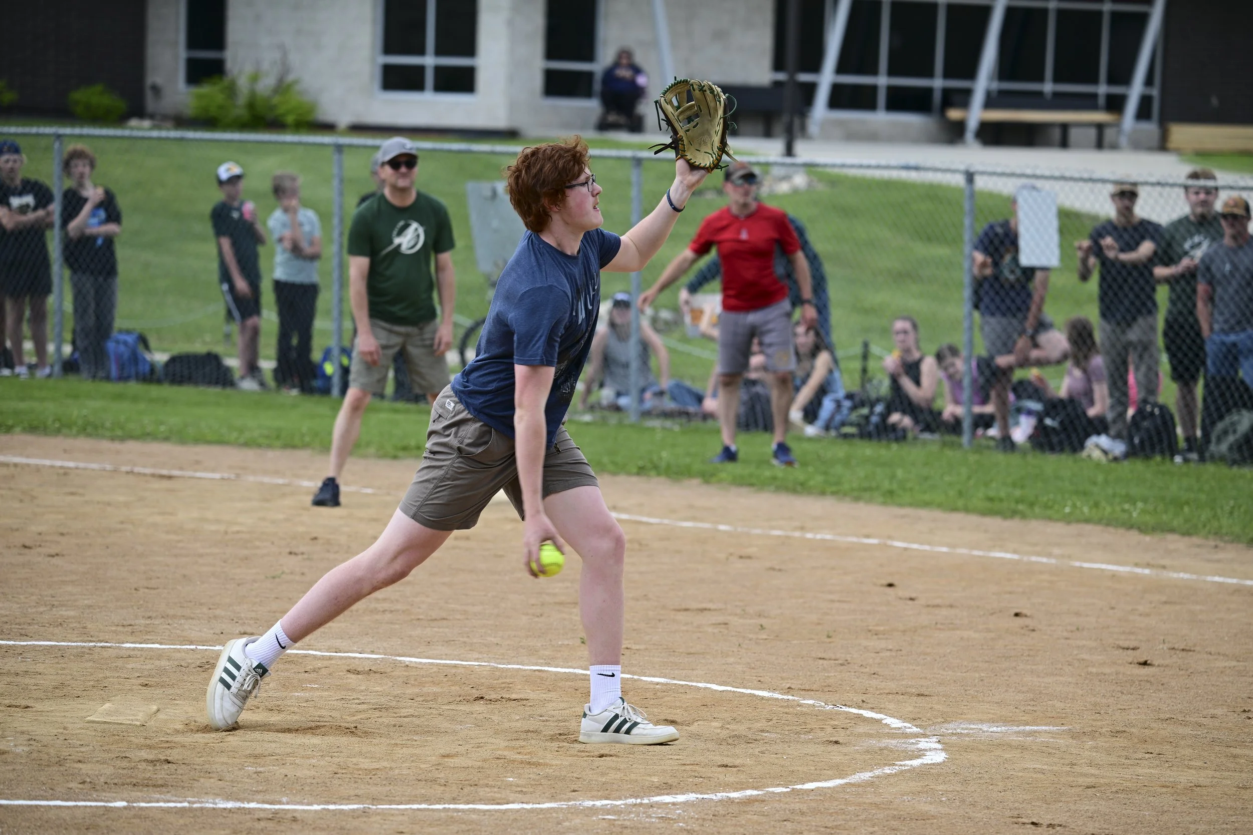 Staff-Grad Baseball 2026-25.jpg