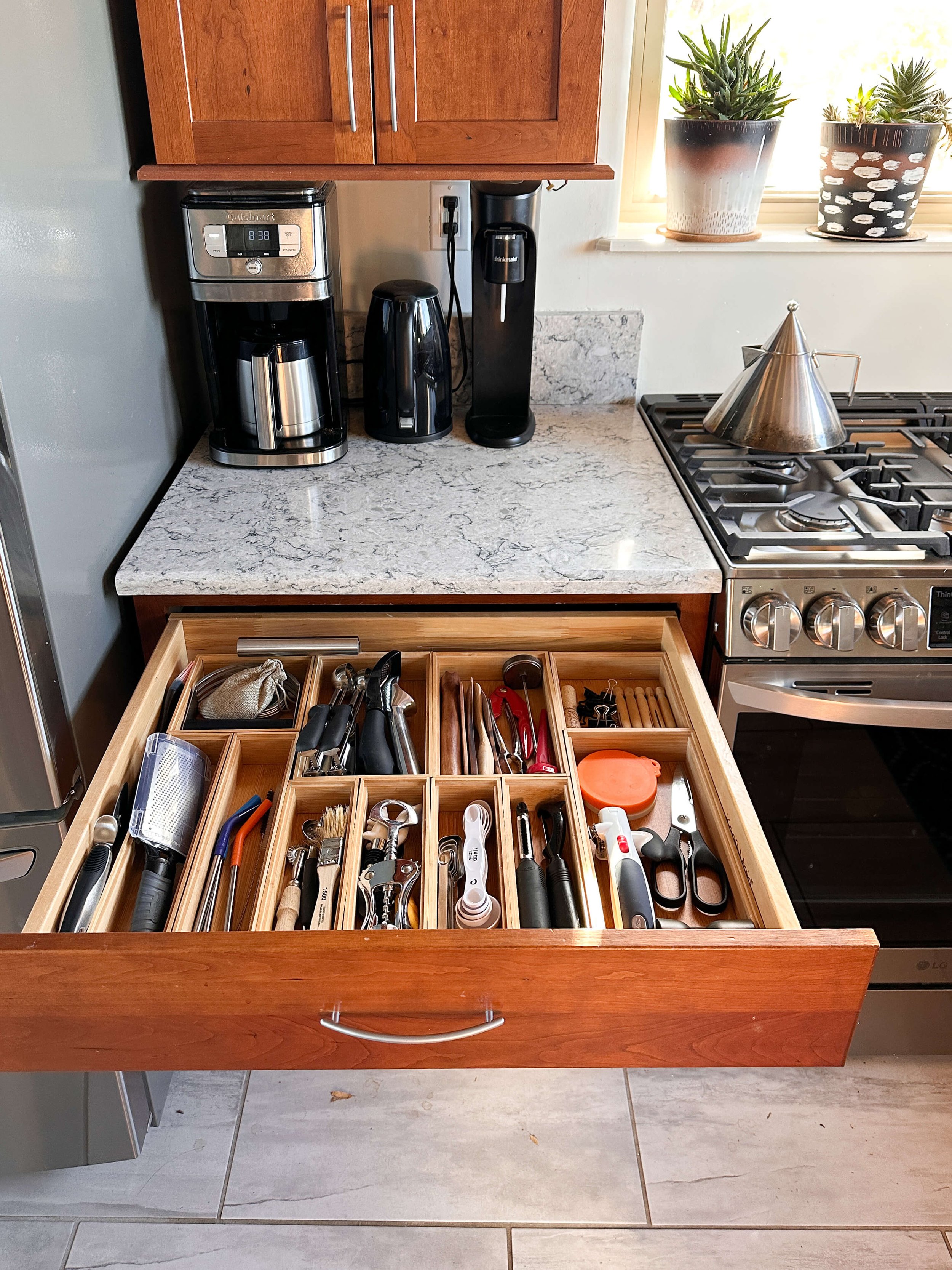 organized-kitchen-drawer-santa-fe.JPG