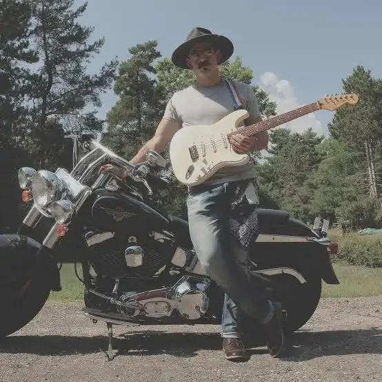 THU 4/16 "Sam Licari &amp; Sweet Tease" @ Art's Place