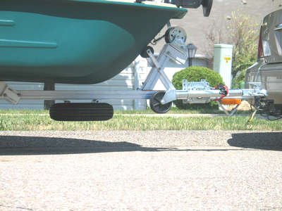 winch with stand and pivot tongue wheel.jpg