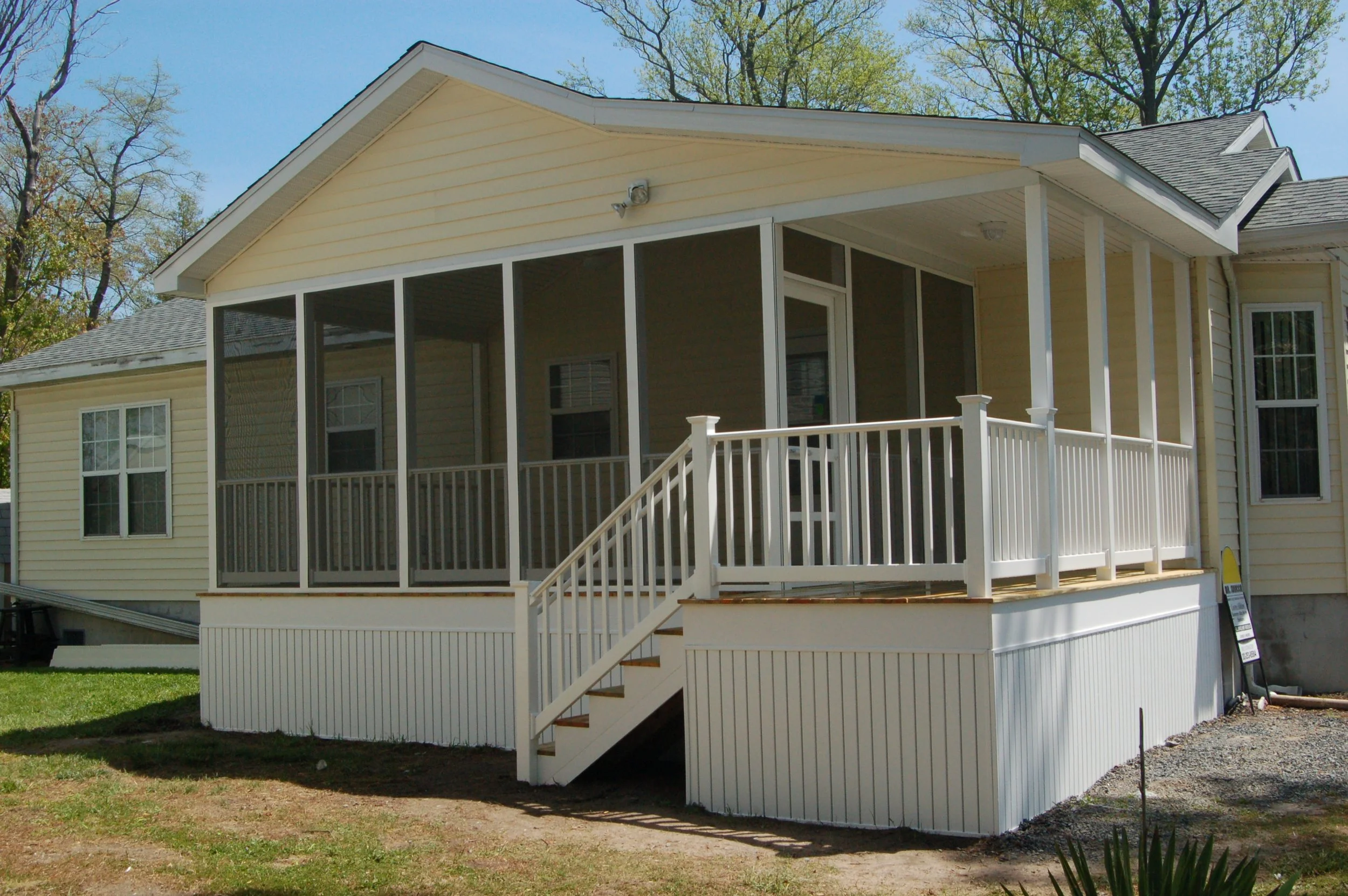 16 x 20 Screen Room Addition Vinyl Deck Ocean View DE Mr. Sunroom — Mr