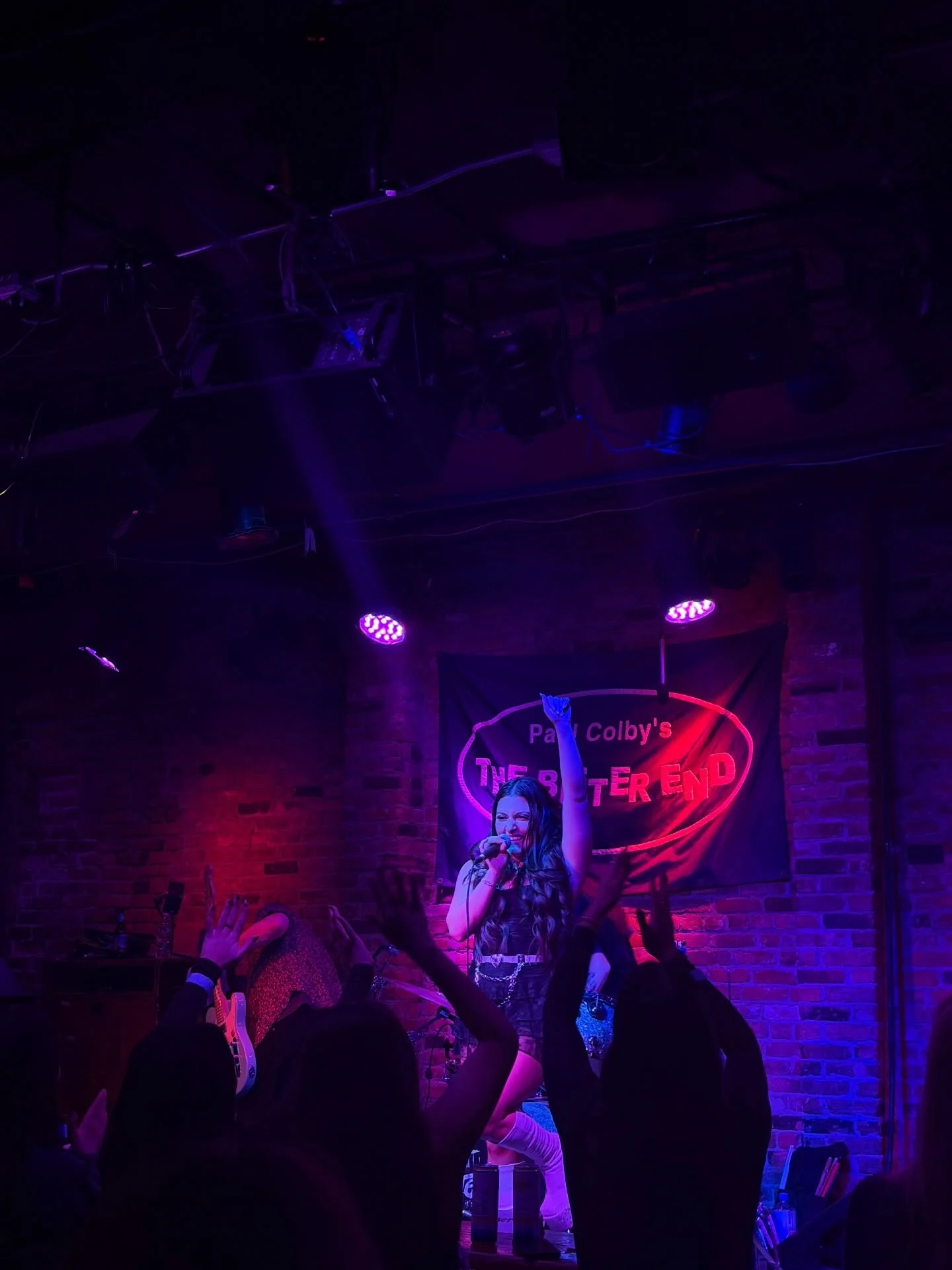 So honored to make my debut at such an iconic venue @thebitterendnyc !! Had so much fun dancing with you guys and playing with my favorite people @jackmarshallmusic @threemilemedia @shouston292 🤍✨🕺 Cant wait to share some new music soon&hellip;