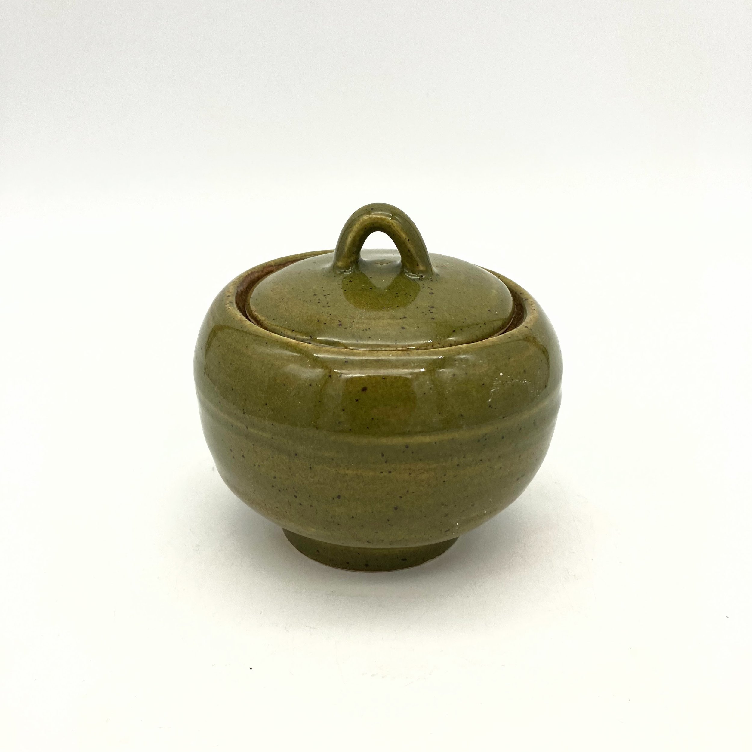 green jar.jpg