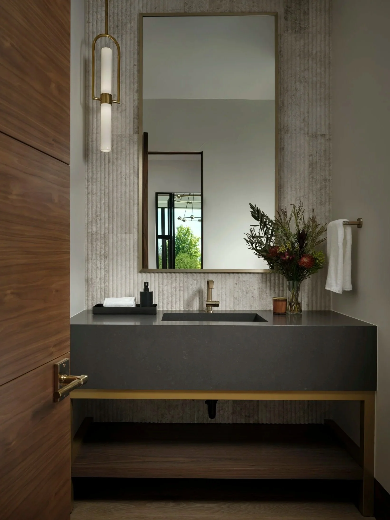 Halax+Interiors_Douglas_Powder+Bath.jpg