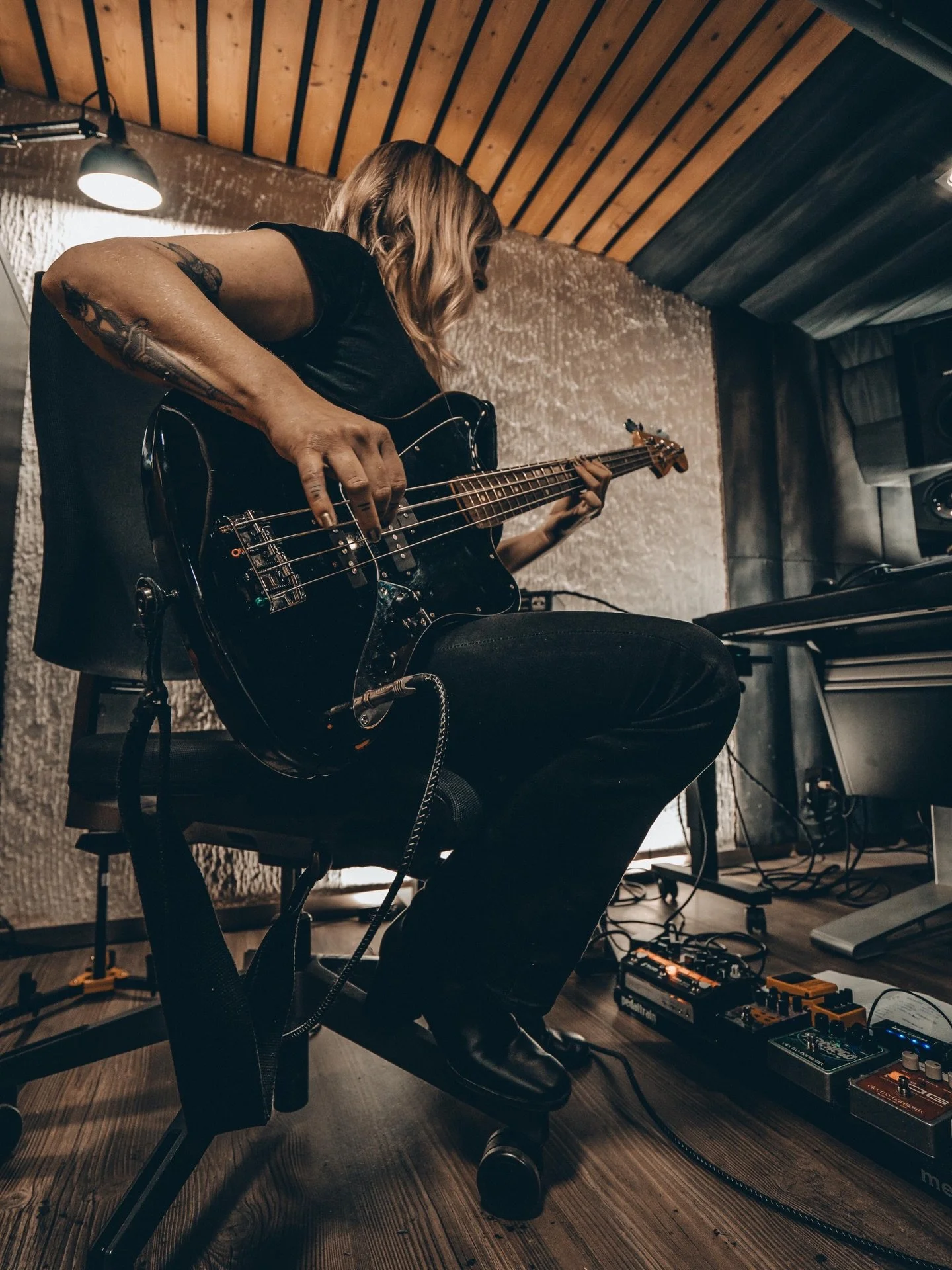 Captured during bass recordings for Album III by @fjellbarnet ❤️&zwj;🔥

@prophecypro