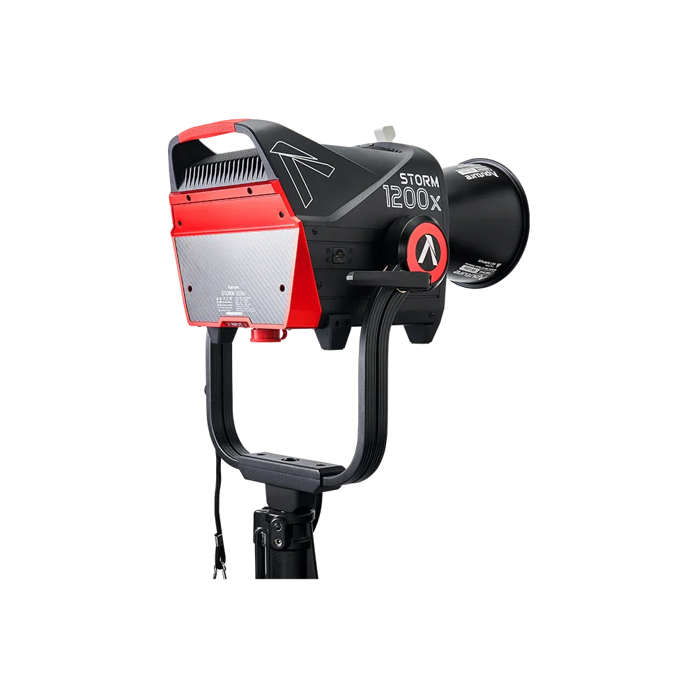 Storm1200x-03.webp