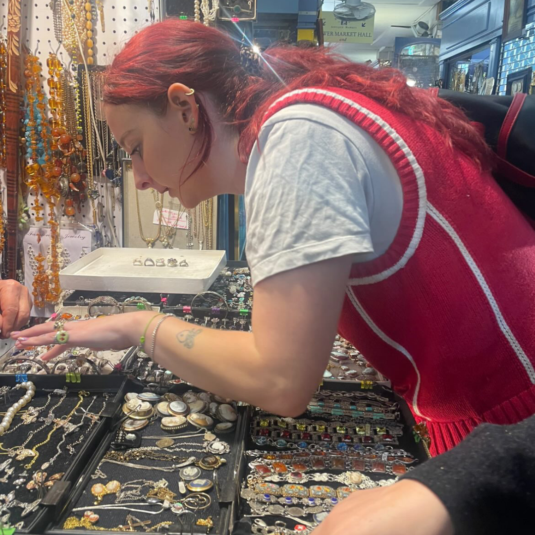 Sourcing Secrets: How I Find Hidden Gems at Markets &amp; Auctions