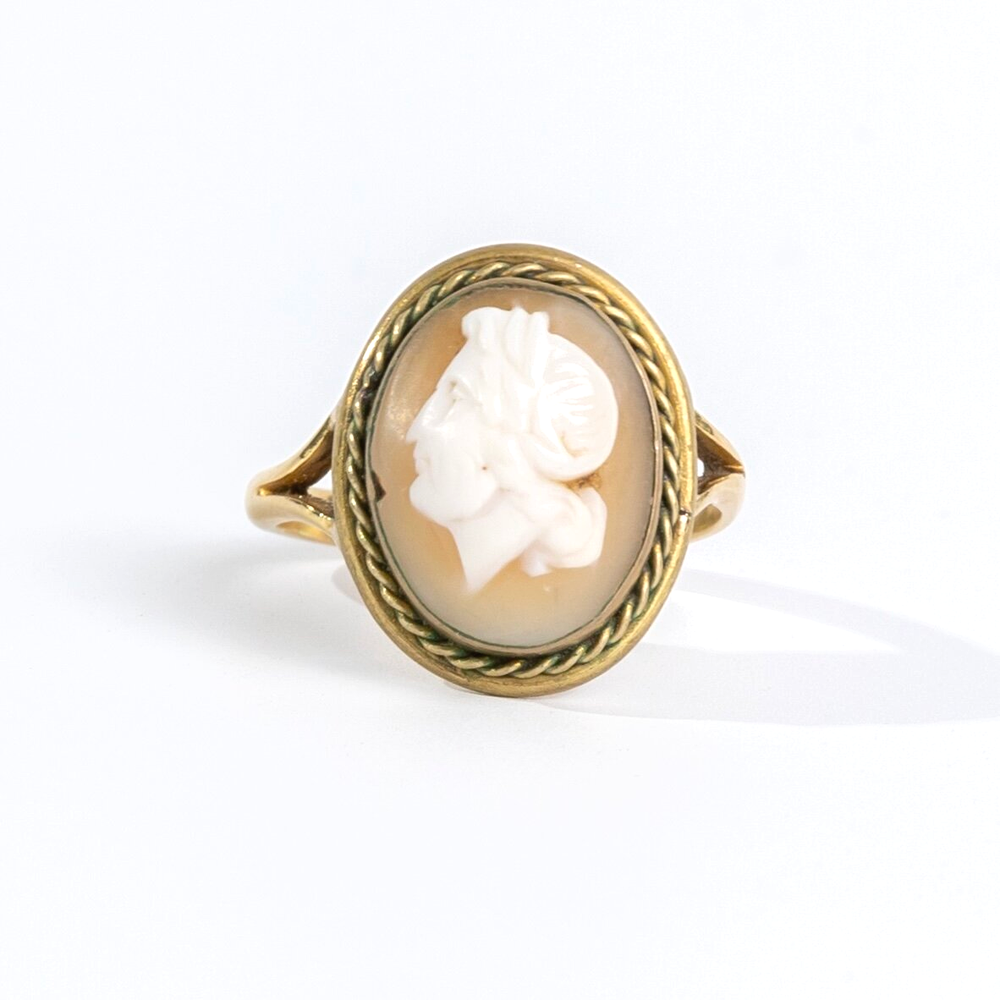 18ct Gold Vintage Cameo Ring — Sorrell Jewels Vintage Jewellery