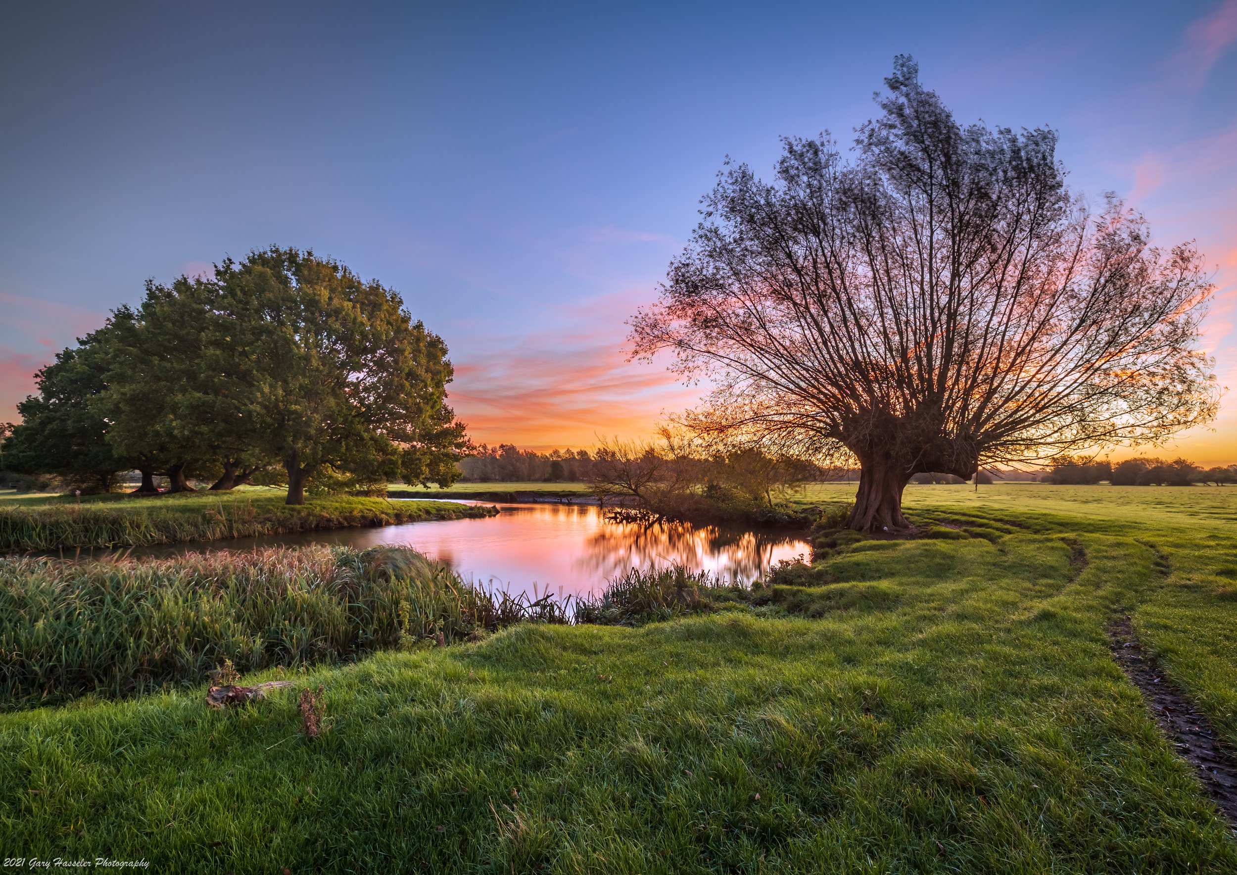Sunrise on the Stour in early autumn.