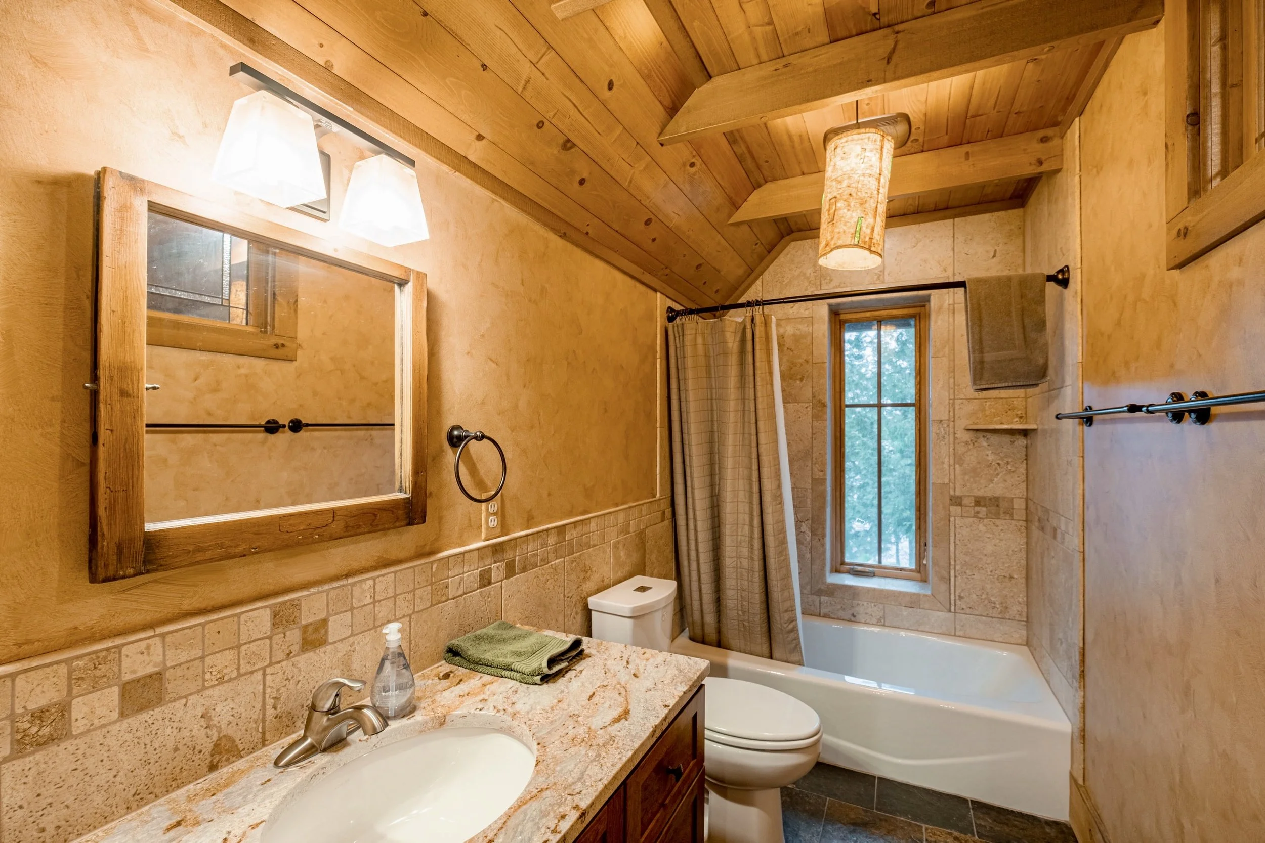 Anam Cara - Interior Photos-15.jpg