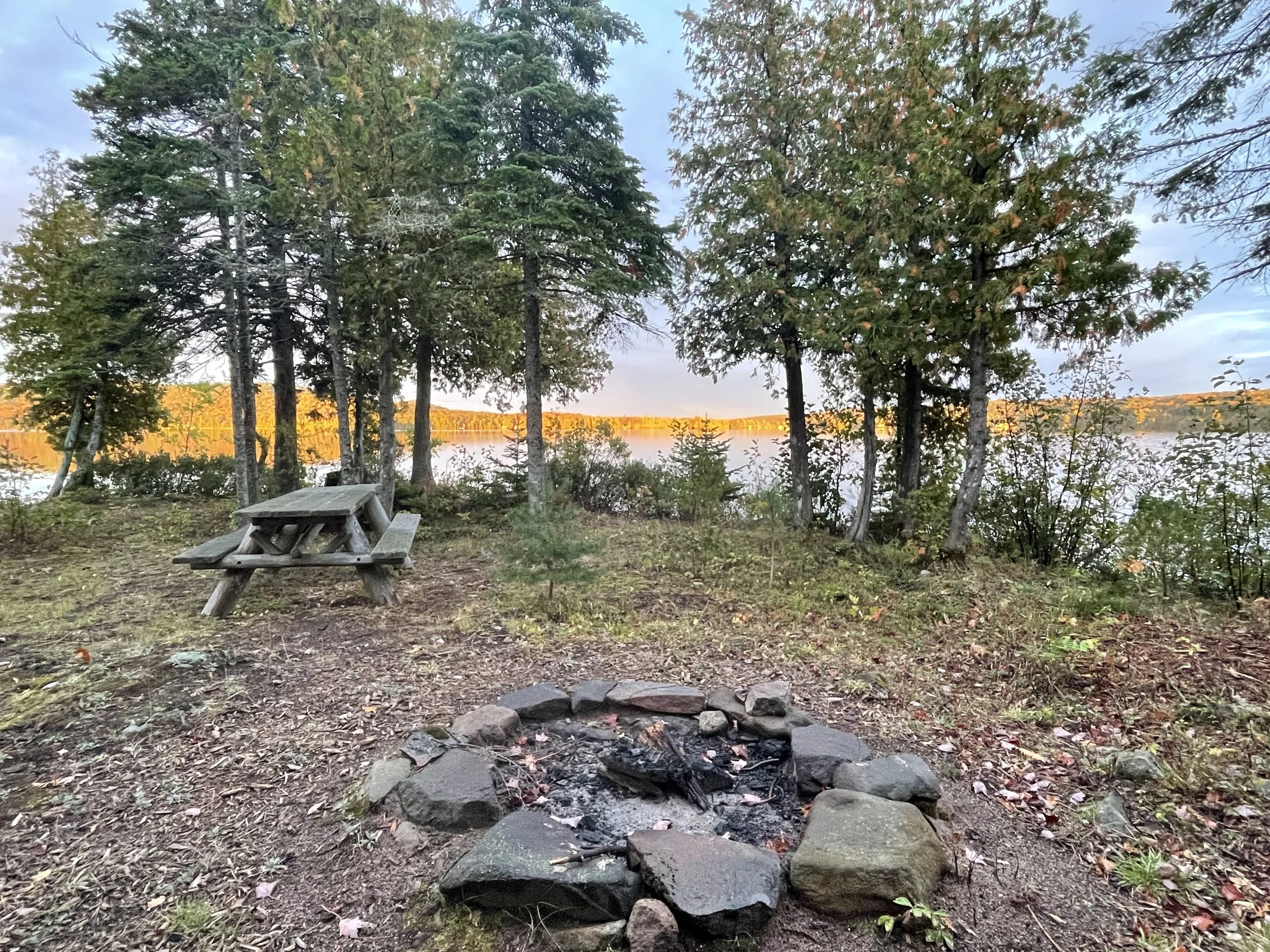 Point House point - fire ring, picnic table