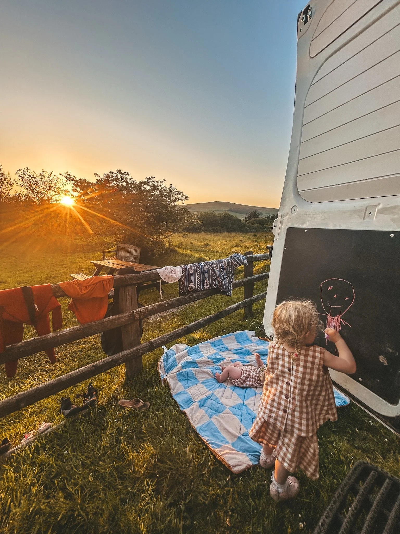 A quarry to swim in, a park to play in and drawing till the sun goes down. ✨⛰️

South Wales 🏴󠁧󠁢󠁷󠁬󠁳󠁿 

#southwales #vanlifeuk #vanlifefamily #vanconversionproject #familyvanlife