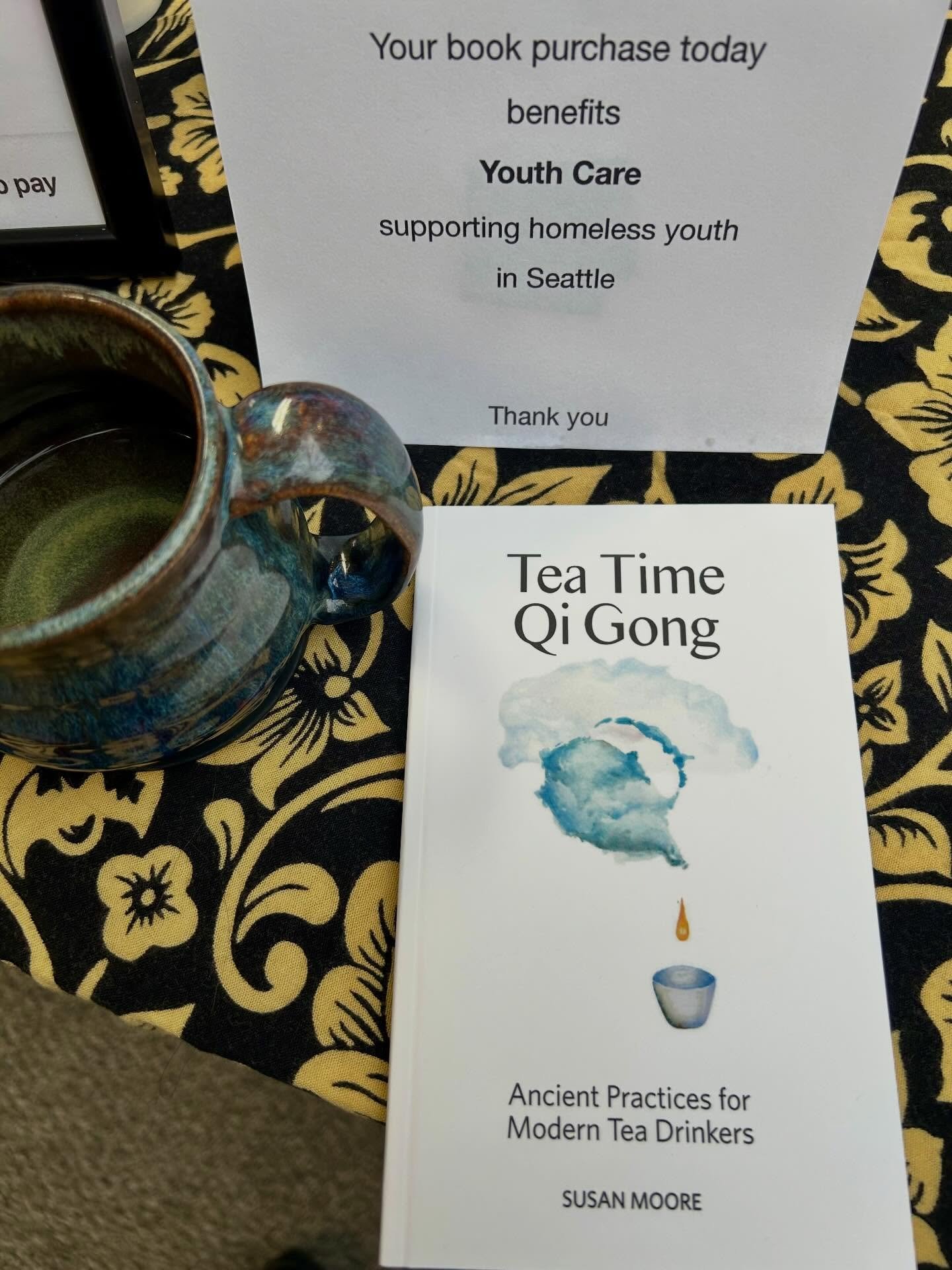 ✨ Happy International Qi Gong Day ✨

Today we celebrate a practice that reminds us to slow down, breathe, and reconnect.

Qi Gong is an ancient practice rooted in Chinese medicine that combines gentle movement, breath, and intention to cultivate the 