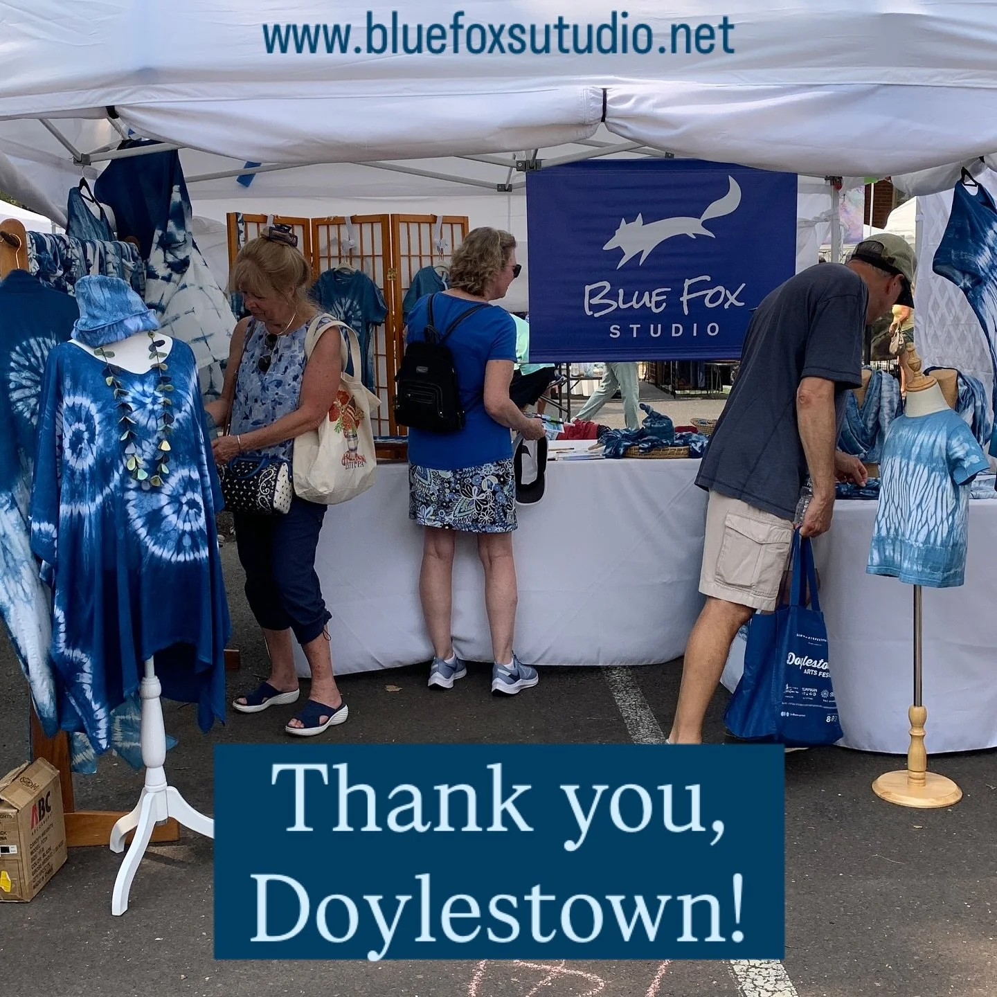 It’s not always sunshine and rainbows at a craft fair, but Doylestown SHOWED UP! Come rain and wind (and sunny skies, too), these wonderful humans came out to savor and support the arts at @doylestownartsfestival ! Thank you all from a very gra