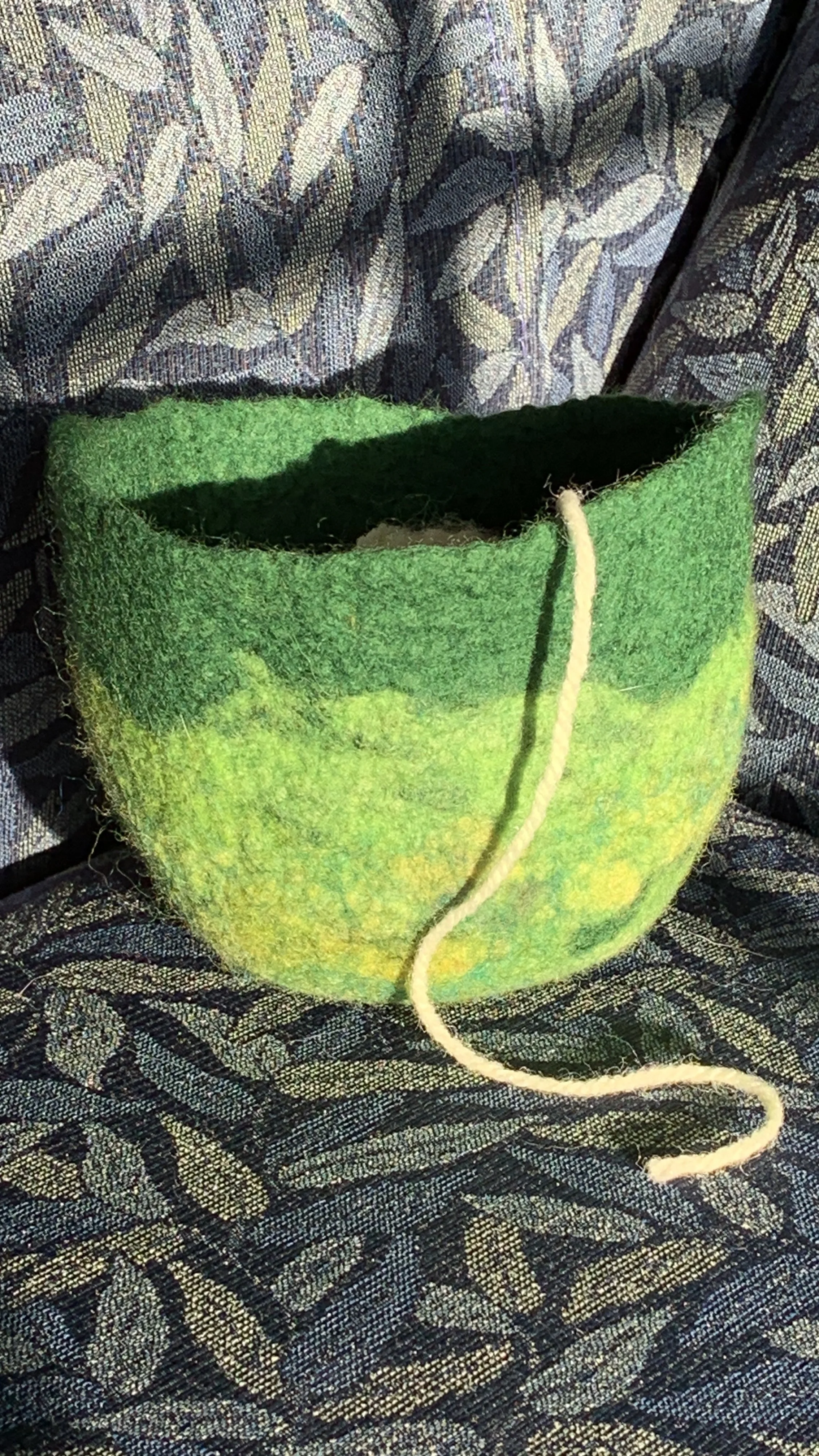 Wet Felt bowl with yarn.JPG
