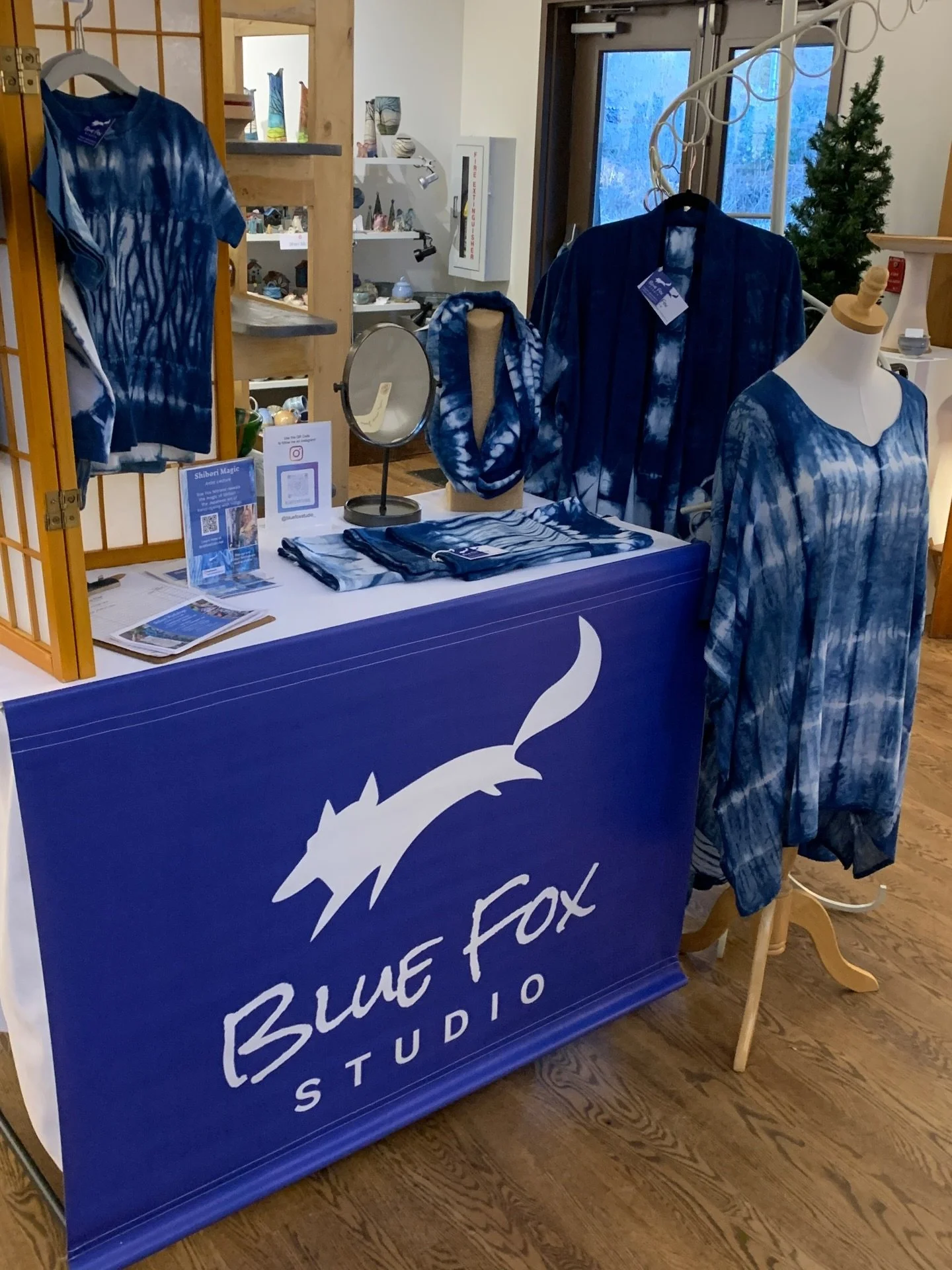 All set up and ready for you @wallingfordcac!  Shop creatively this season Dec 4-14. More info here: https://communityartscenter.org/holiday-sale/