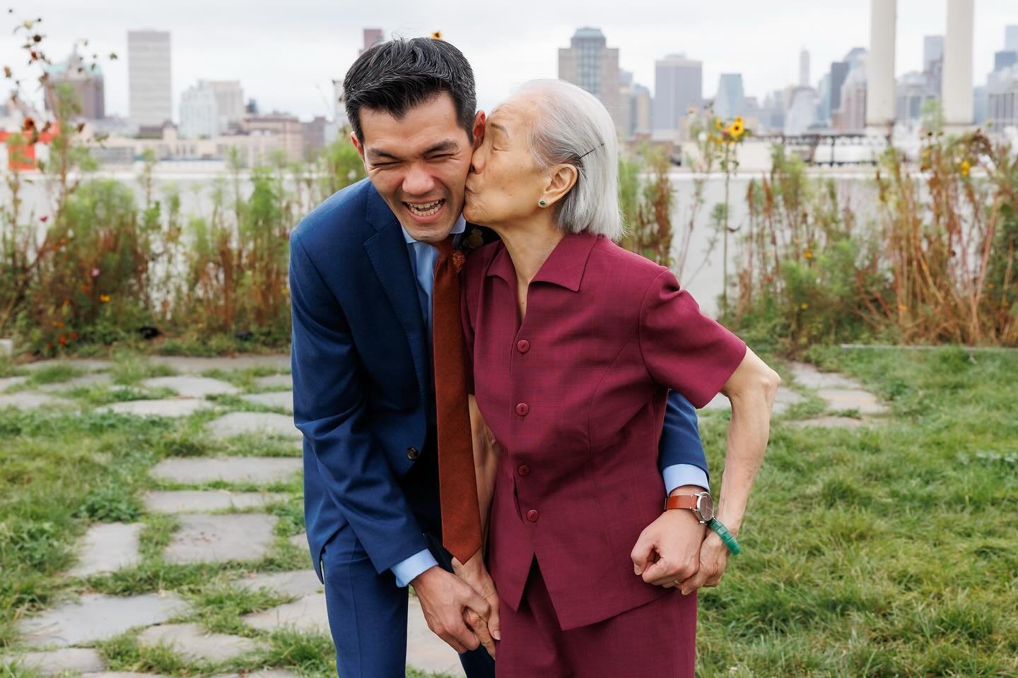 Because wedding photos should also capture the folks who love and support you. 
.
.
.
#brooklynweddingphotographer #brooklynweddingphotography #brooklynwedding #brooklyngrangewedding #nycrooftopwedding