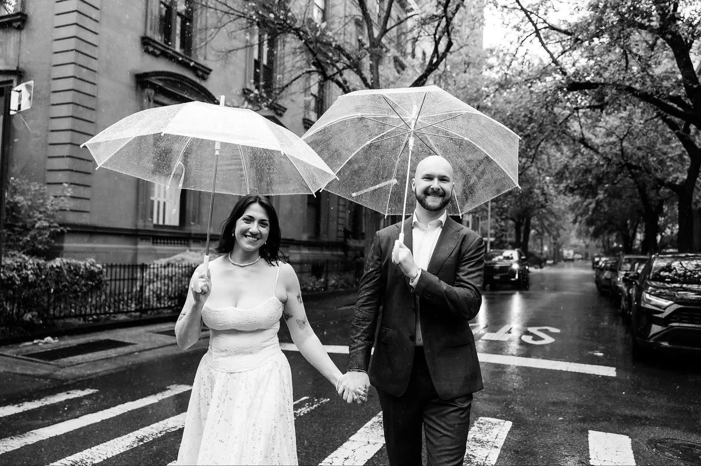 It absolutely POURED on us during Alexa and Gabe&rsquo;s wedding day&hellip;and I loved every second of it. From a quiet and empty Brooklyn Bridge Park, to drying off in the courthouse, through the city hall ceremony with 2 close friends, I&rsquo;d d