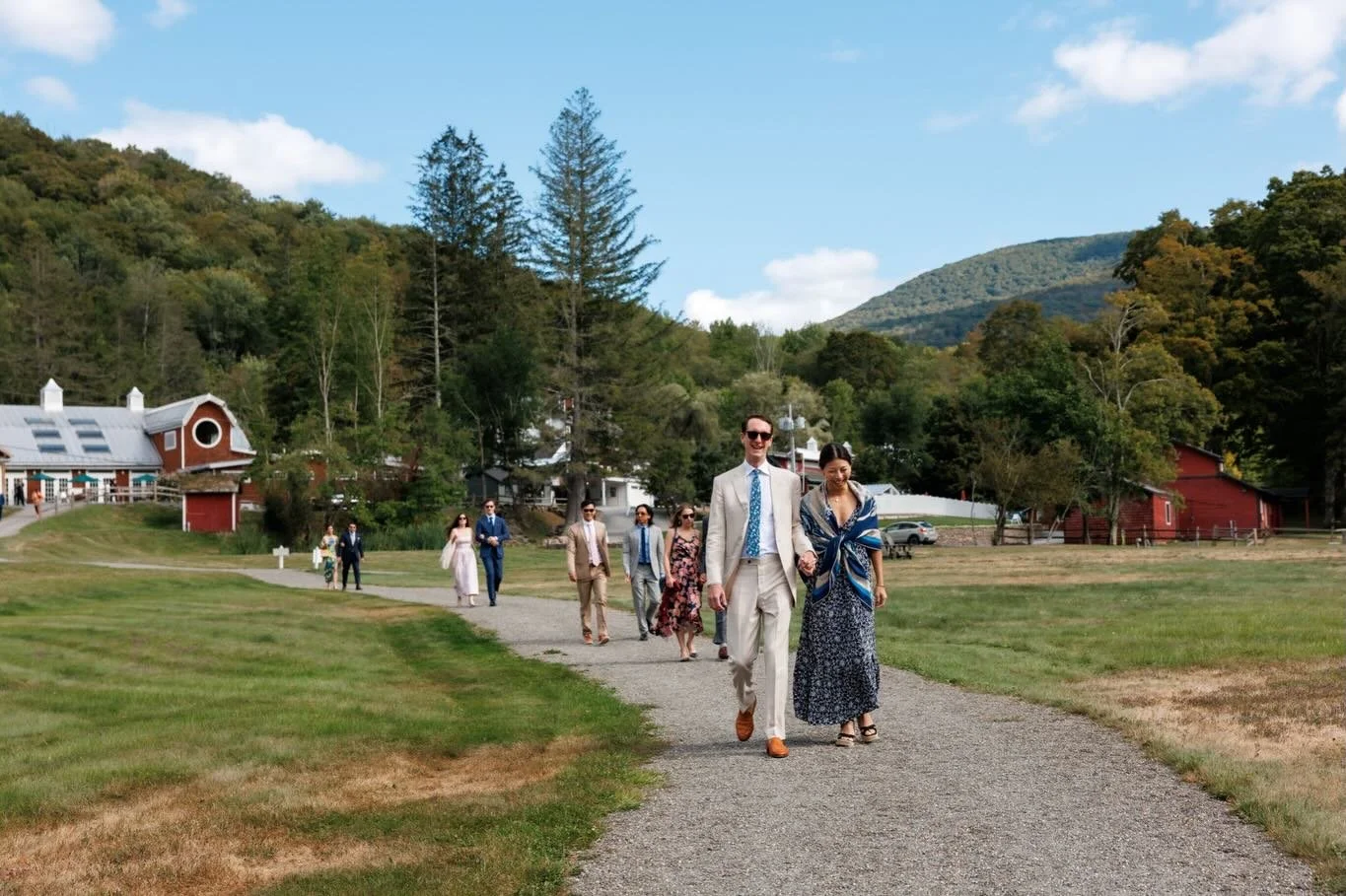 A little Sunday morning guest edit from Jeff and Emma&rsquo;s gorgeous Full Moon Resort wedding day. 
.
.
.
#fullmoonresort #hudsonvalleyweddingphotographer #catskillsweddingphotographer #candidweddingphotography #summerwedding