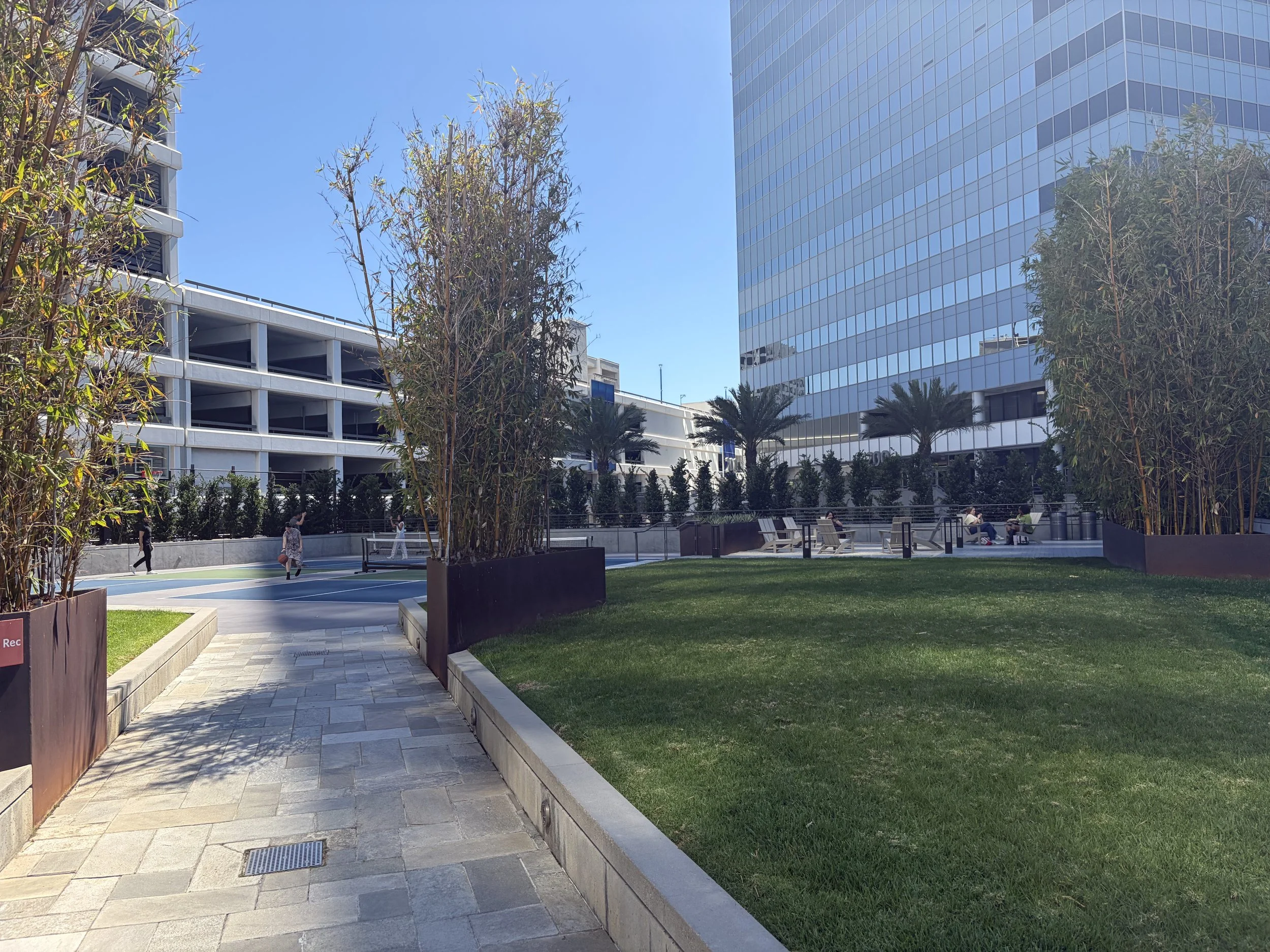 Basketball & Pickleball Courts